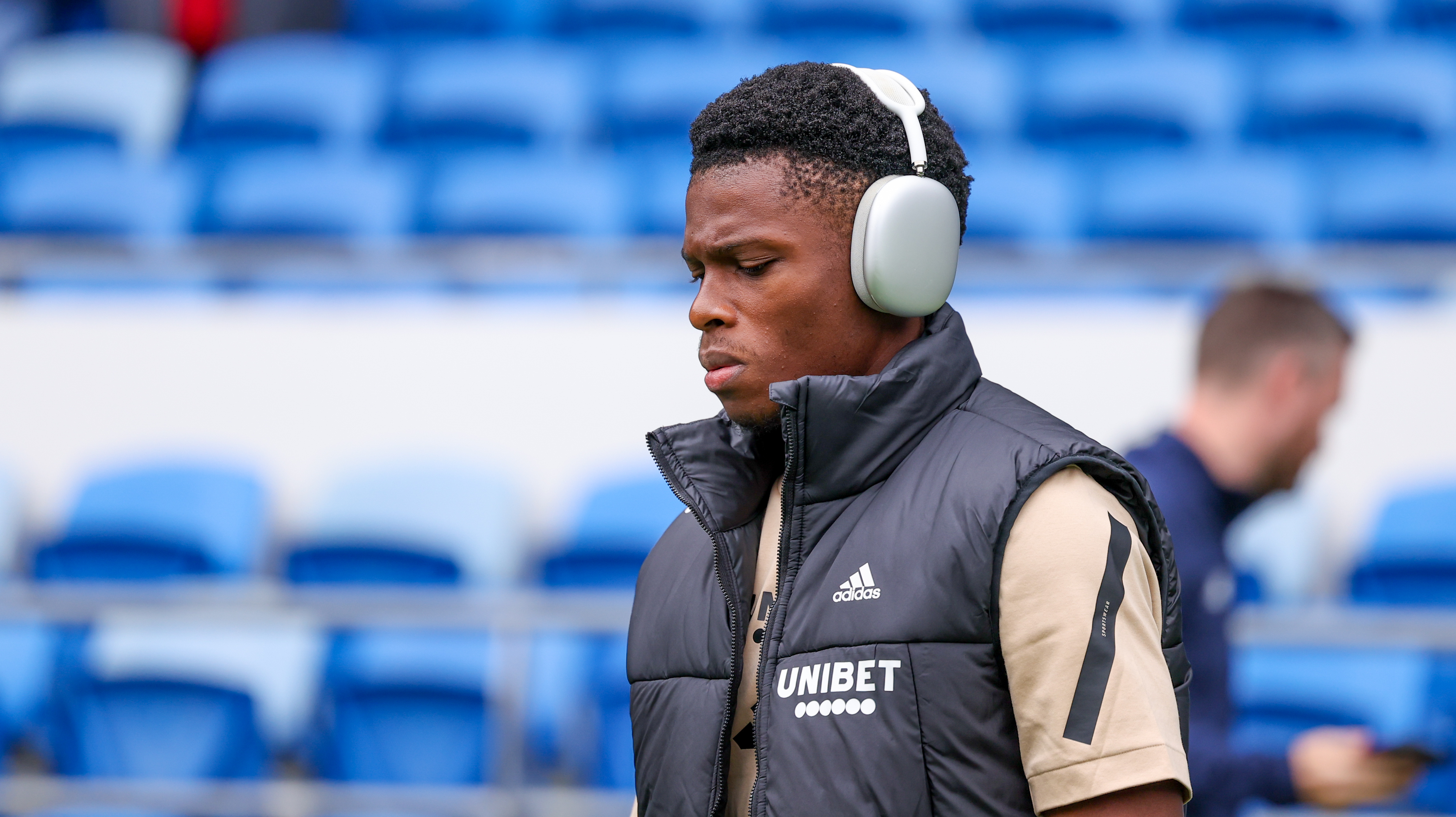 Largie Cardiff City Away