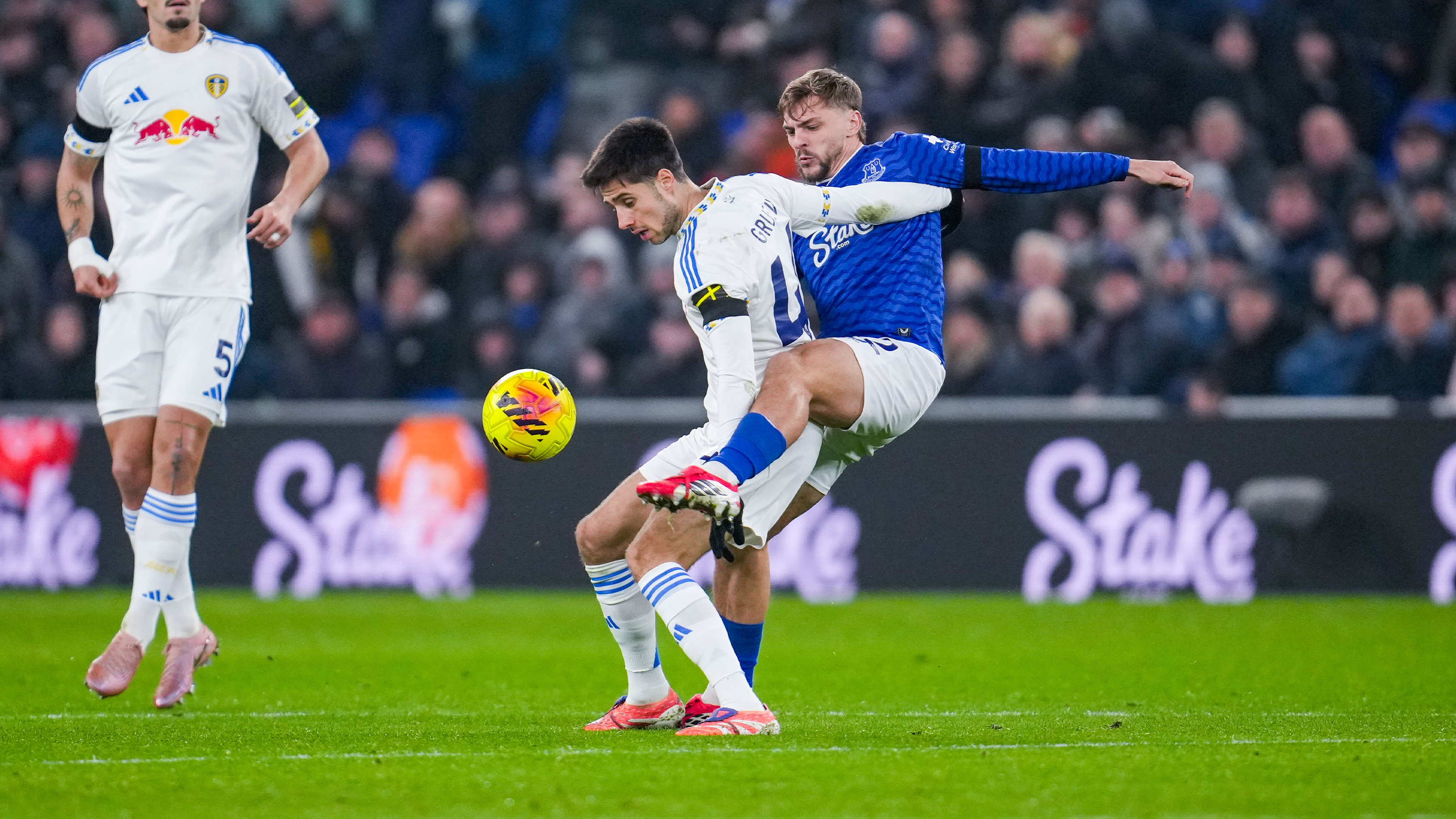 Ilia Gruev Everton Jan 26 Shielding