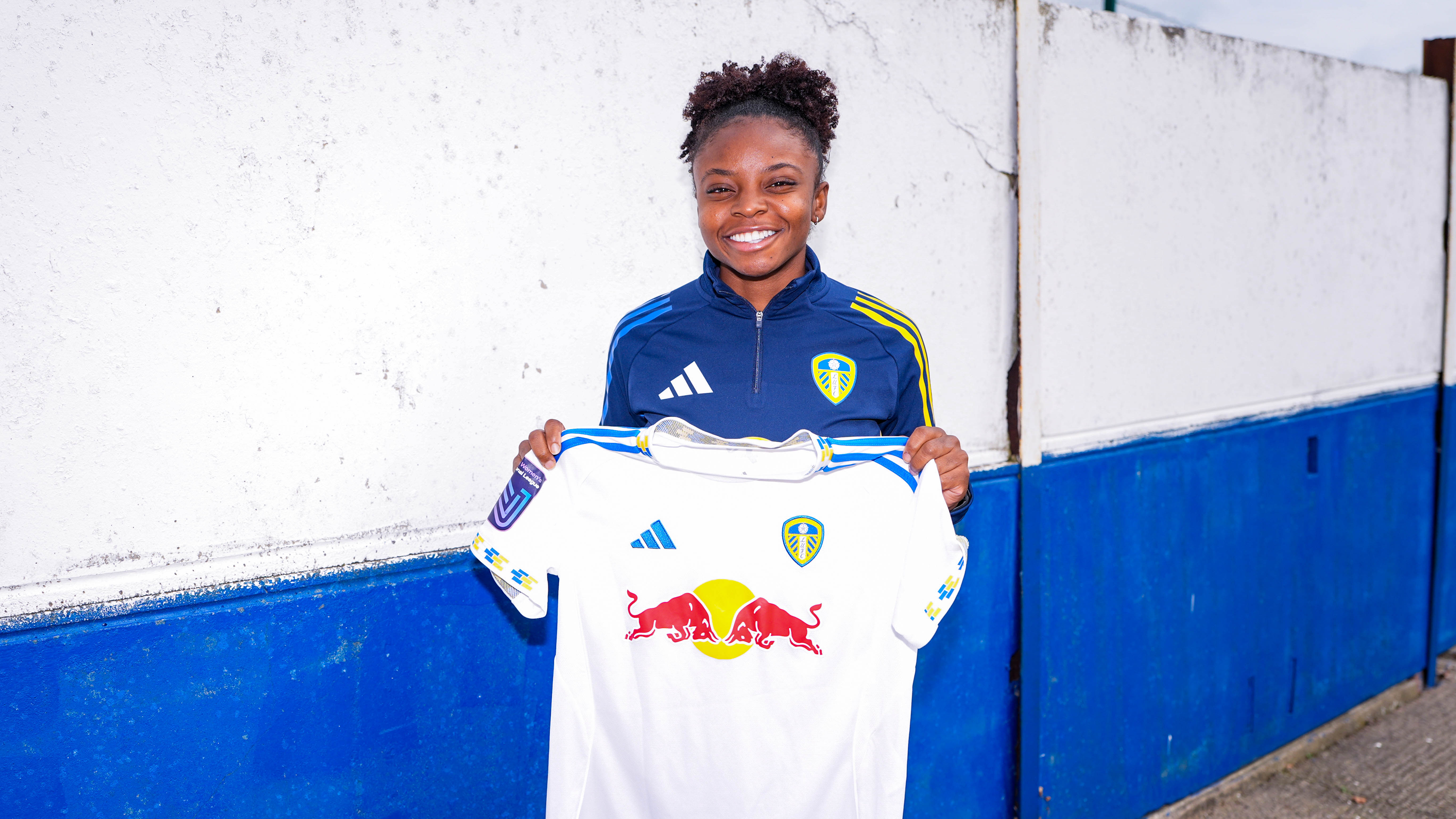 Monique Watson Signing Photo 3