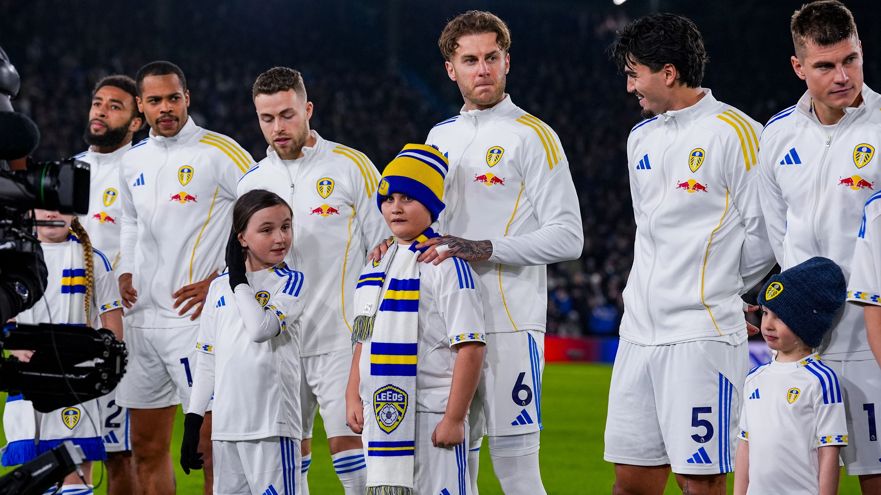 Sam mascot vs Chelsea (1)