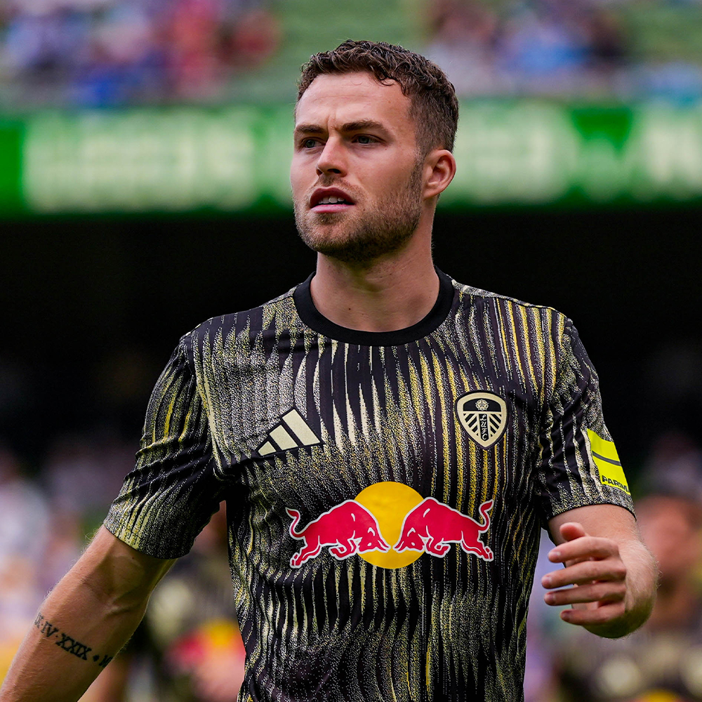 Black Friday: 40% Off Pre-Match Tops