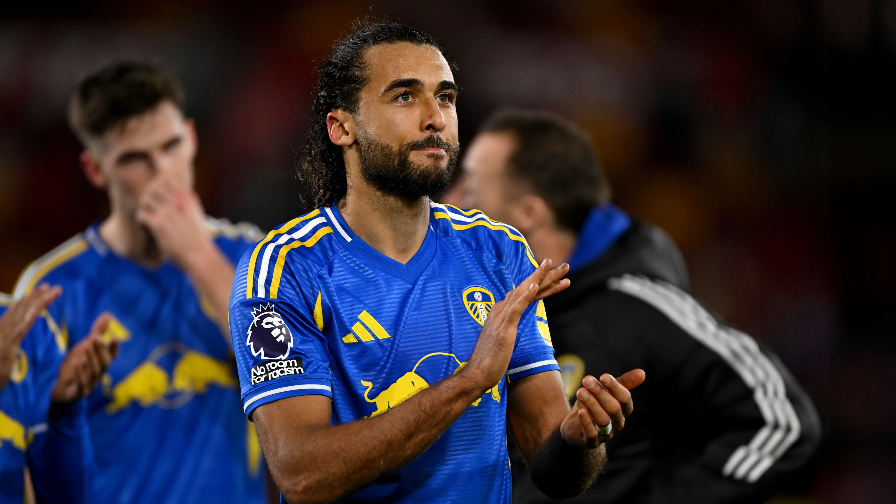 DCL Brentford Clapping