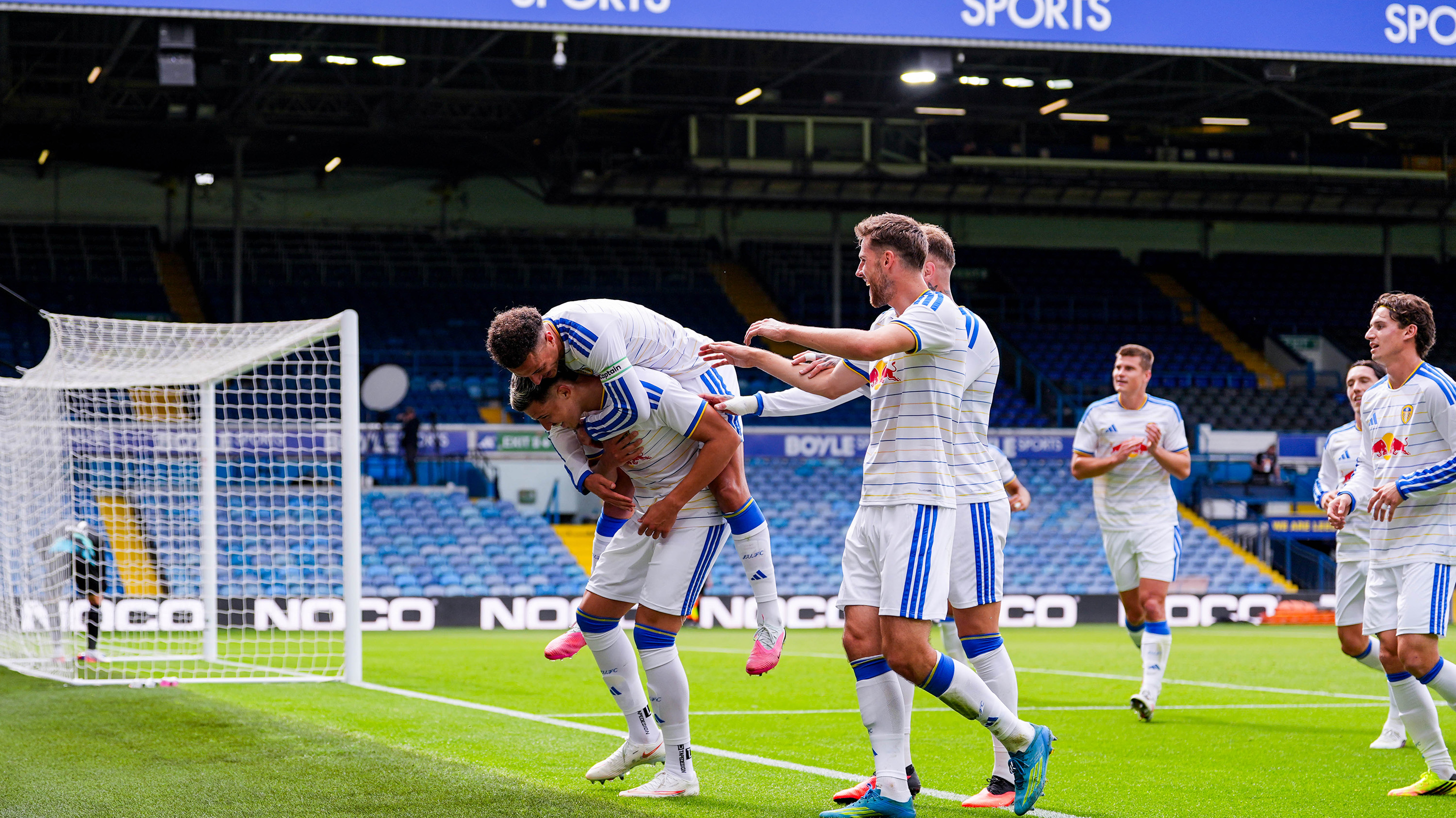Goal celebration (1) vs FC Augsburg