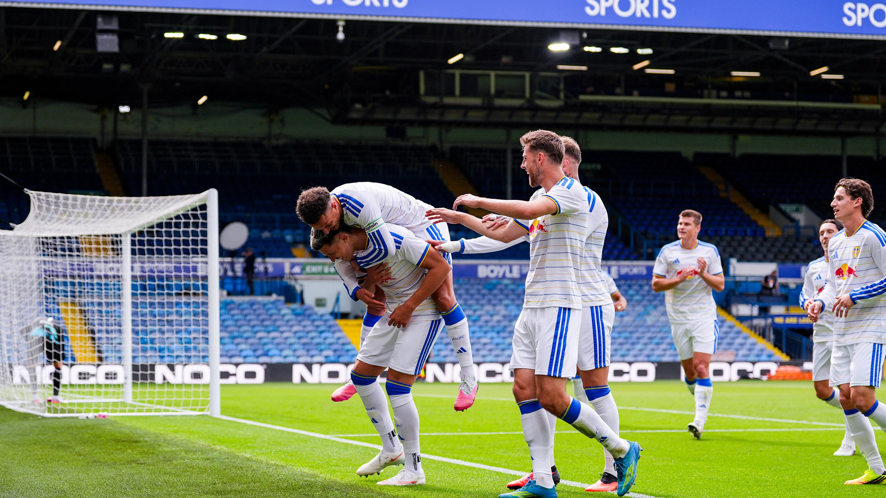 Goal celebration (1) vs FC Augsburg