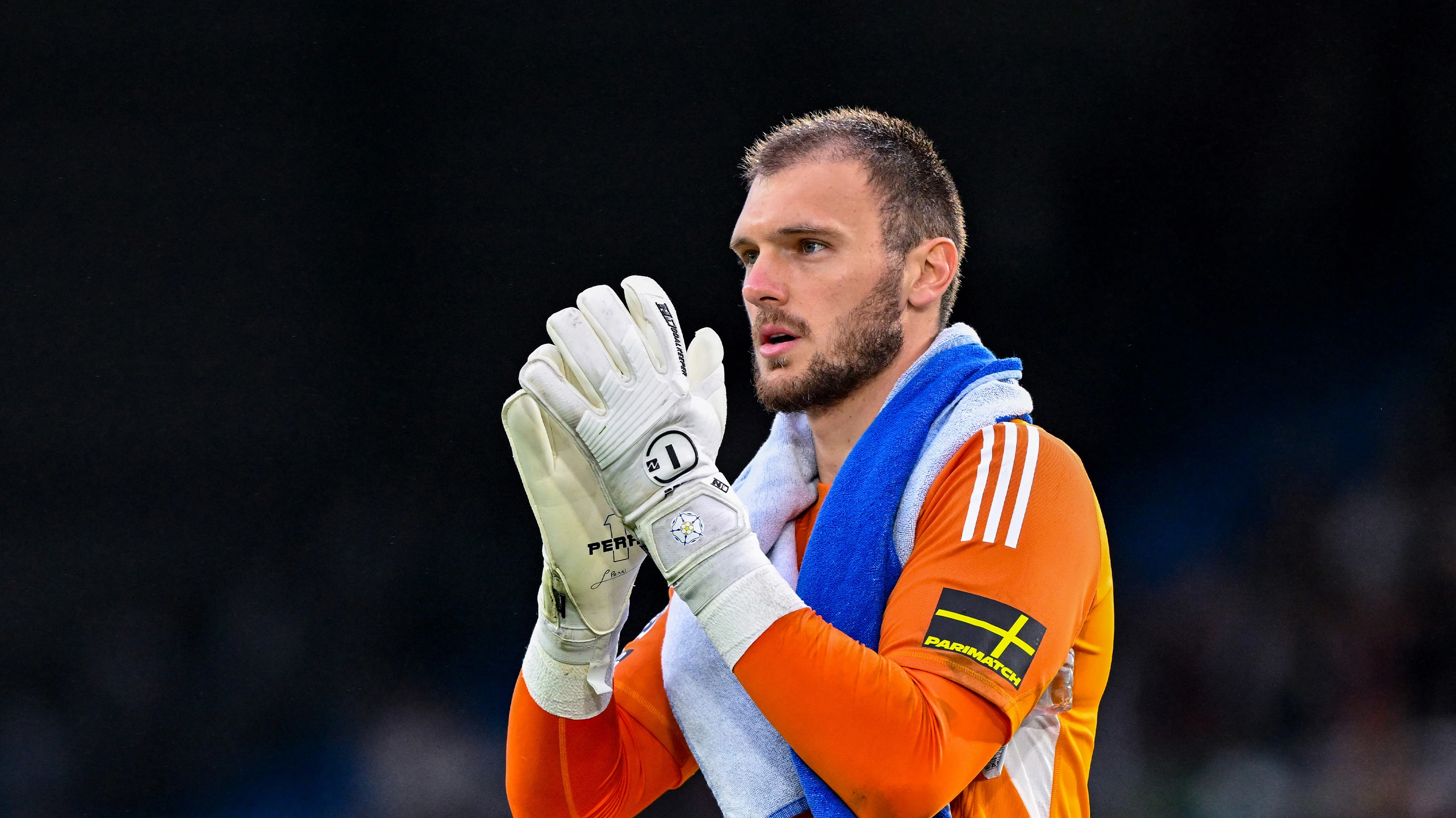 Lucas Perri Newcastle Clapping