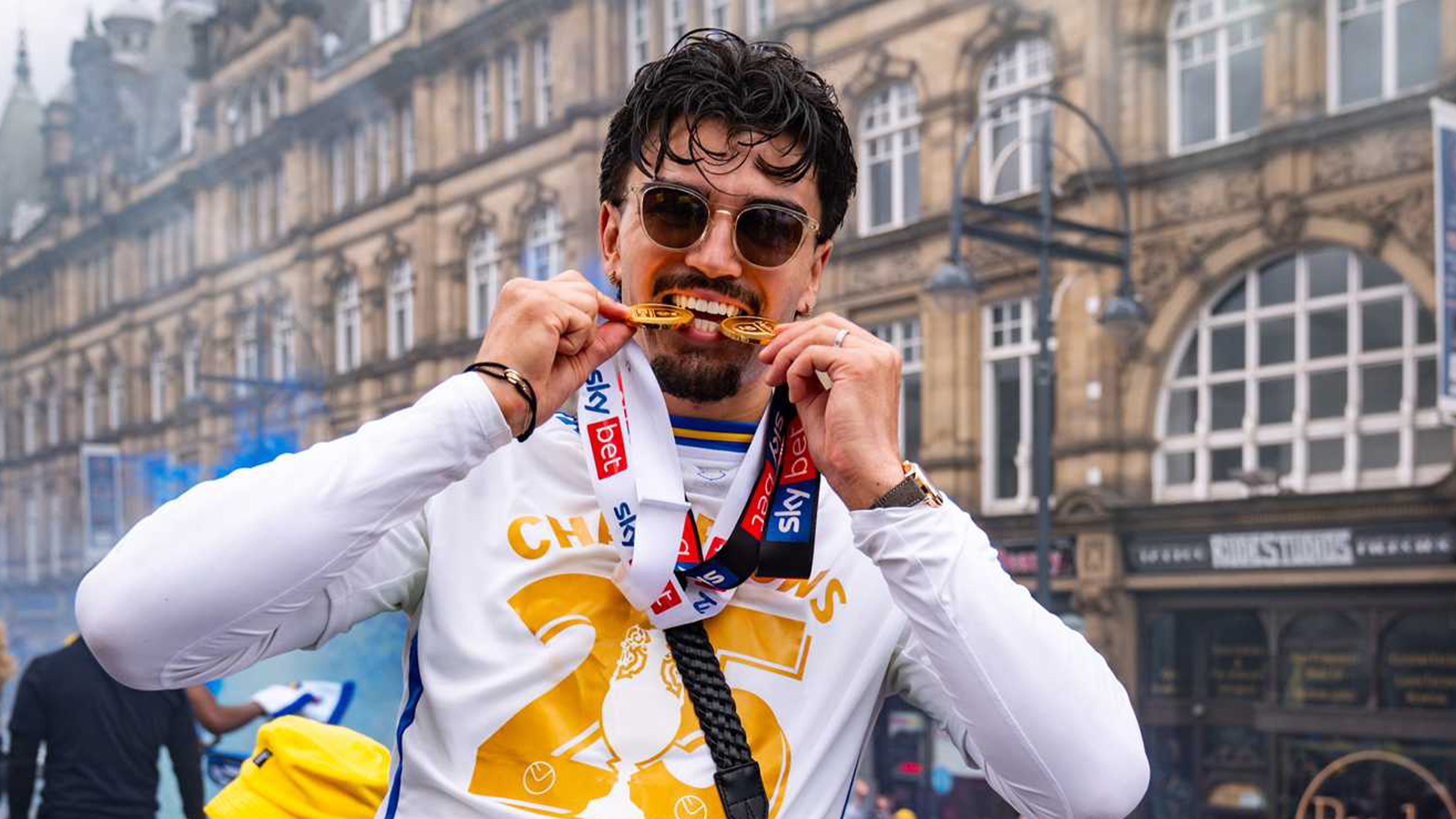 Pascal Struijk Promotion May 25 Championship Medals