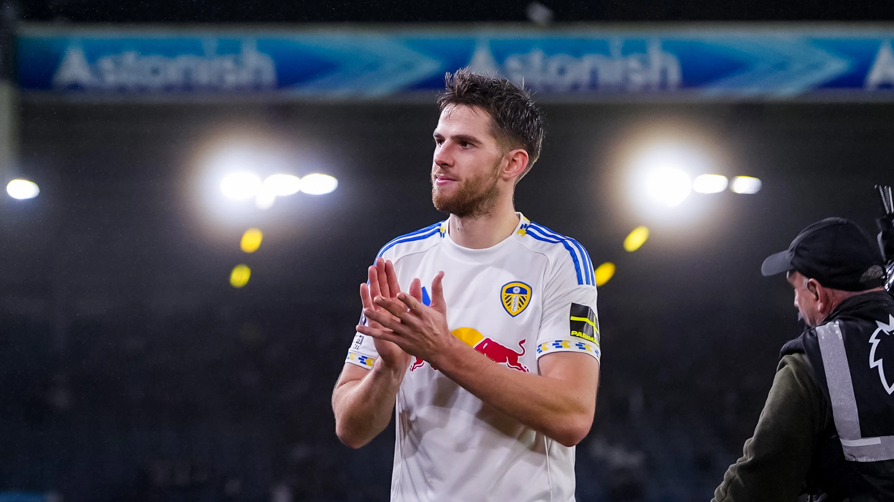 Anton Stach Clapping Liverpool