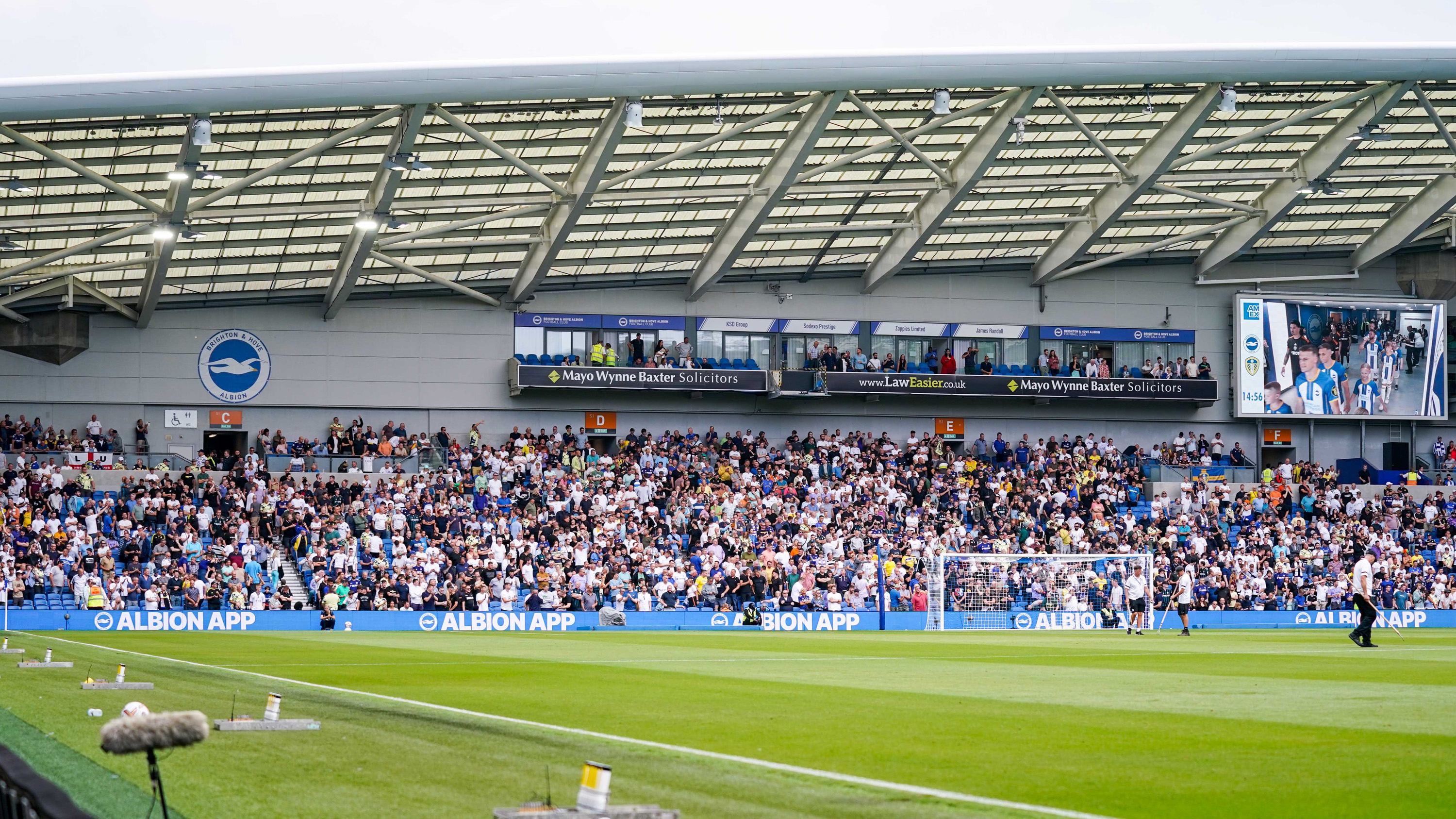 Leeds fans at Amex