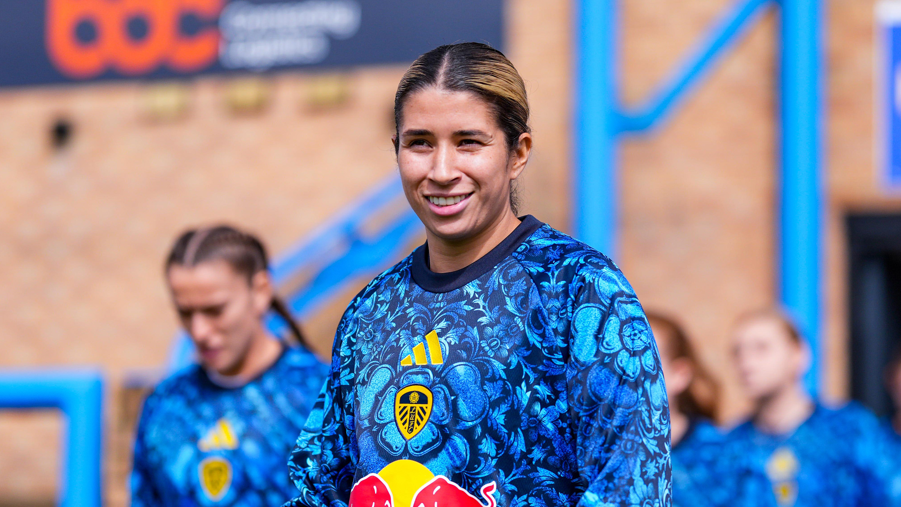 Kath Smith Huddersfield Sept 26 Walking out warm ups