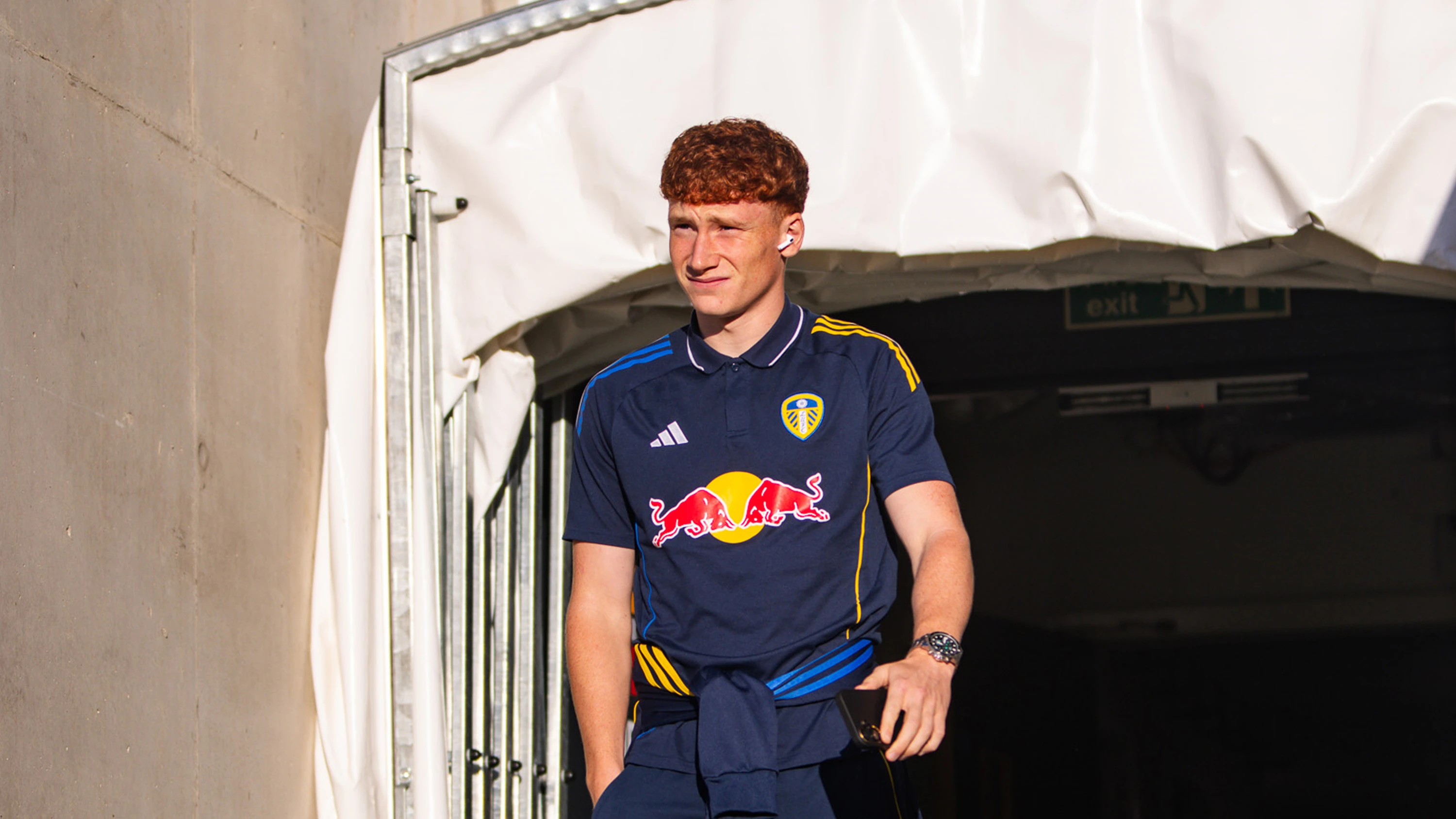 Harvey Vincent arrival vs Sporting