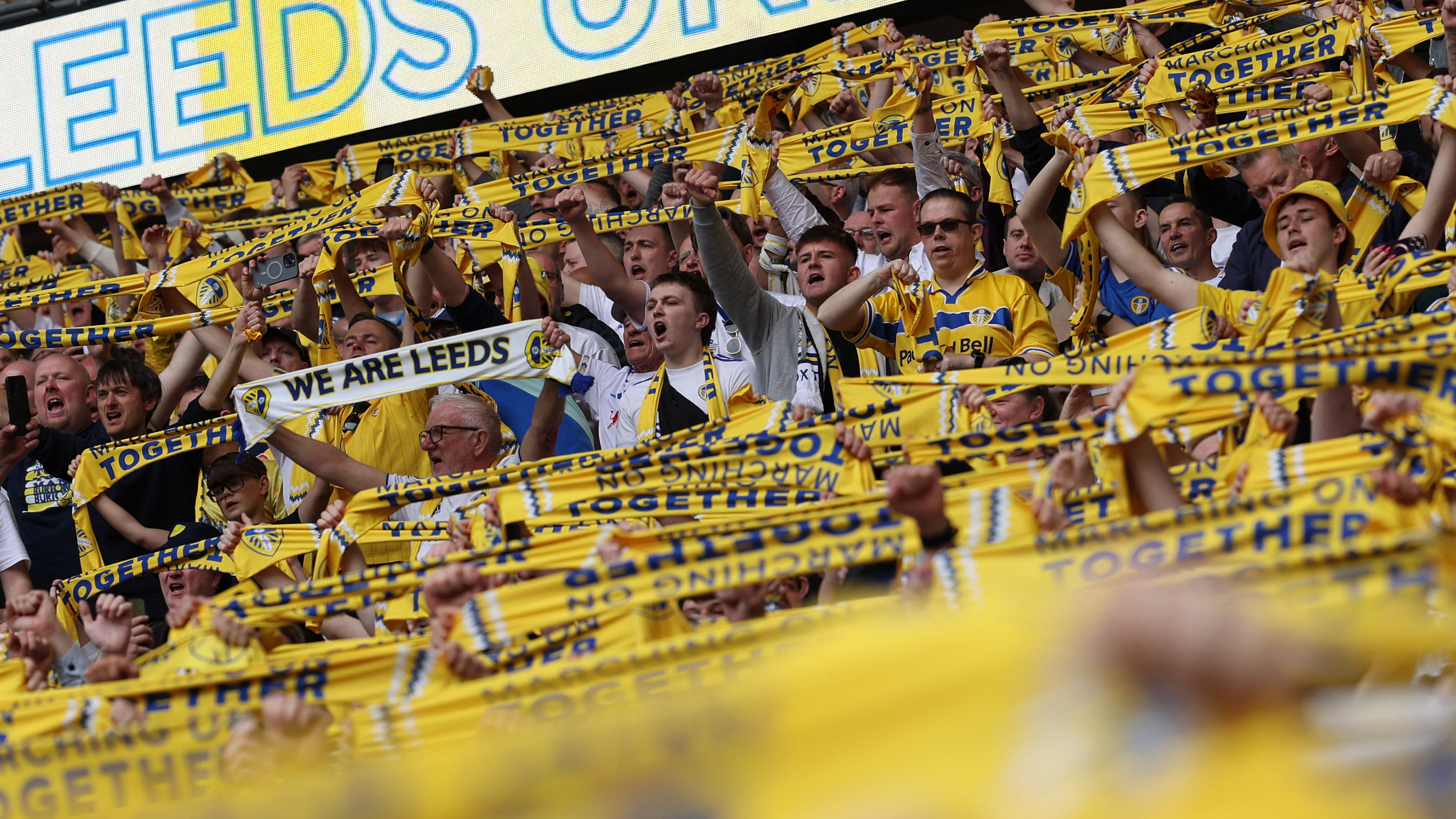 Leeds Fans Chelsea Apr 26 Wembley