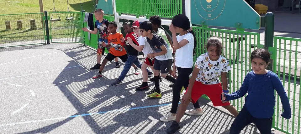 Healthy holidays summer banner.jpg