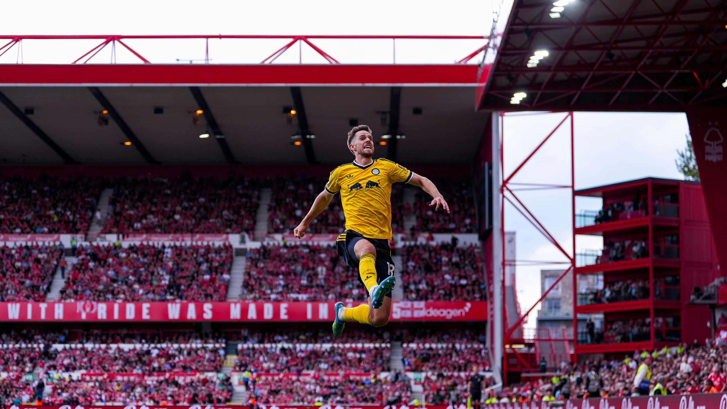 Anton Stach goal celebration vs Nottingham Forest Aug 26