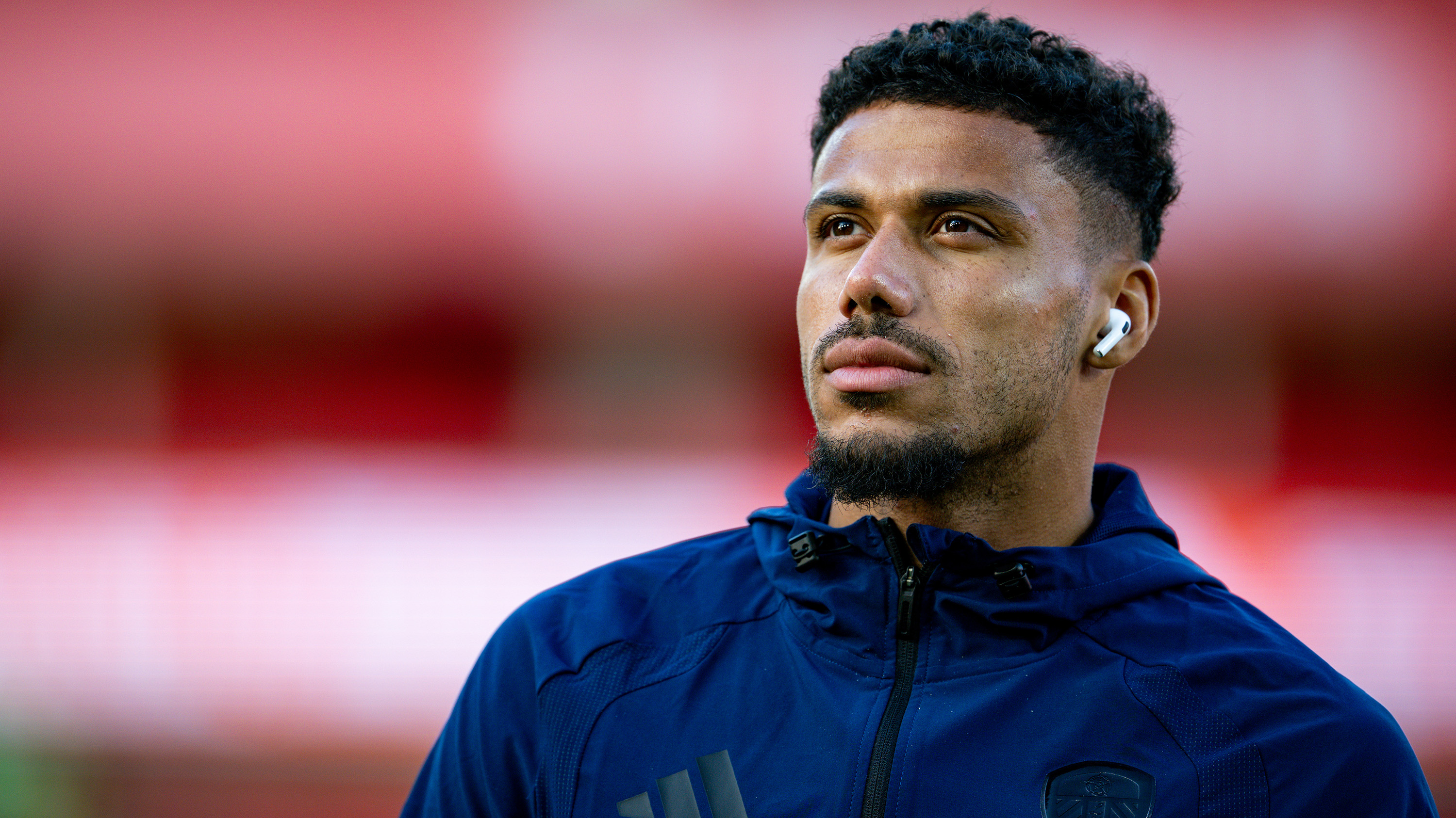 James Justin City Ground Aug 26 arrival (Cup)
