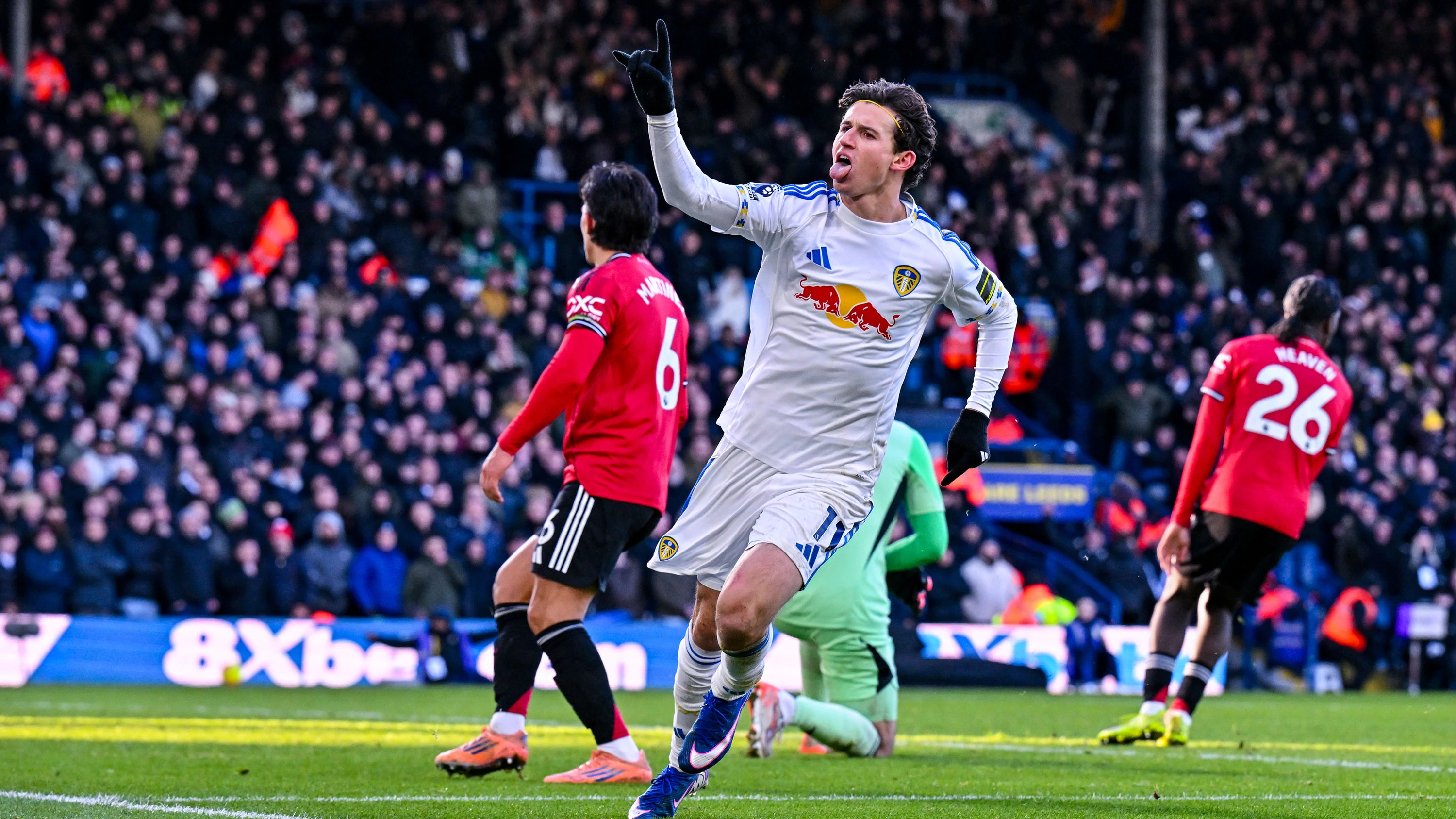 Brenden Aaronson vs Man Utd (1)