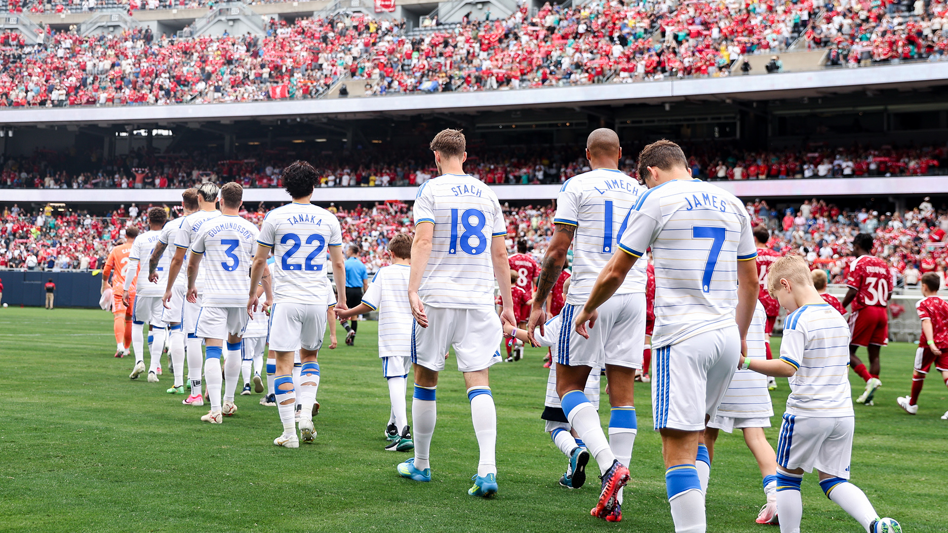 Leeds Team Liverpool Aug 26 Walk Out