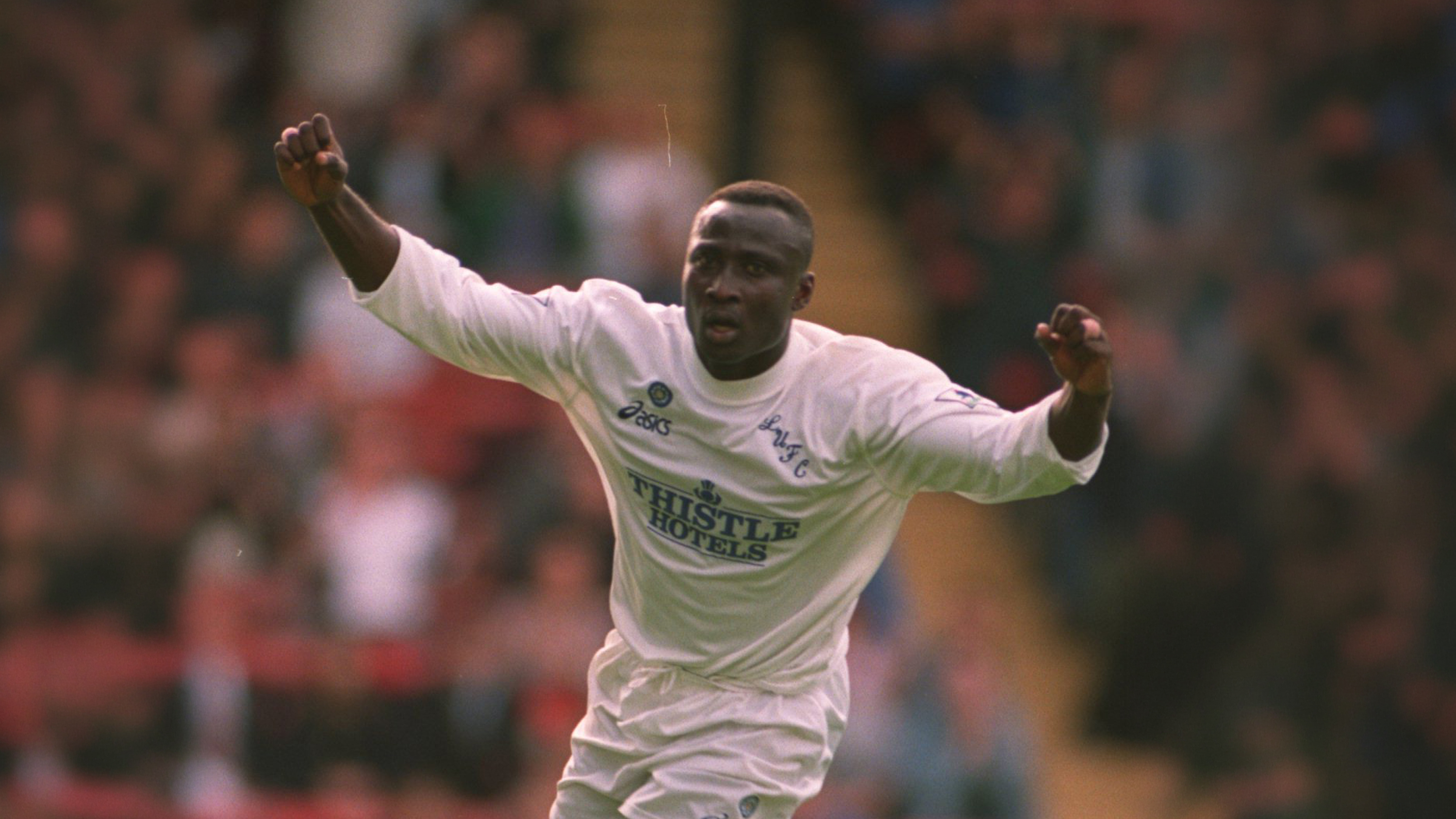 Tony Yeboah Wimbledon Sept 95 Celebrating goal