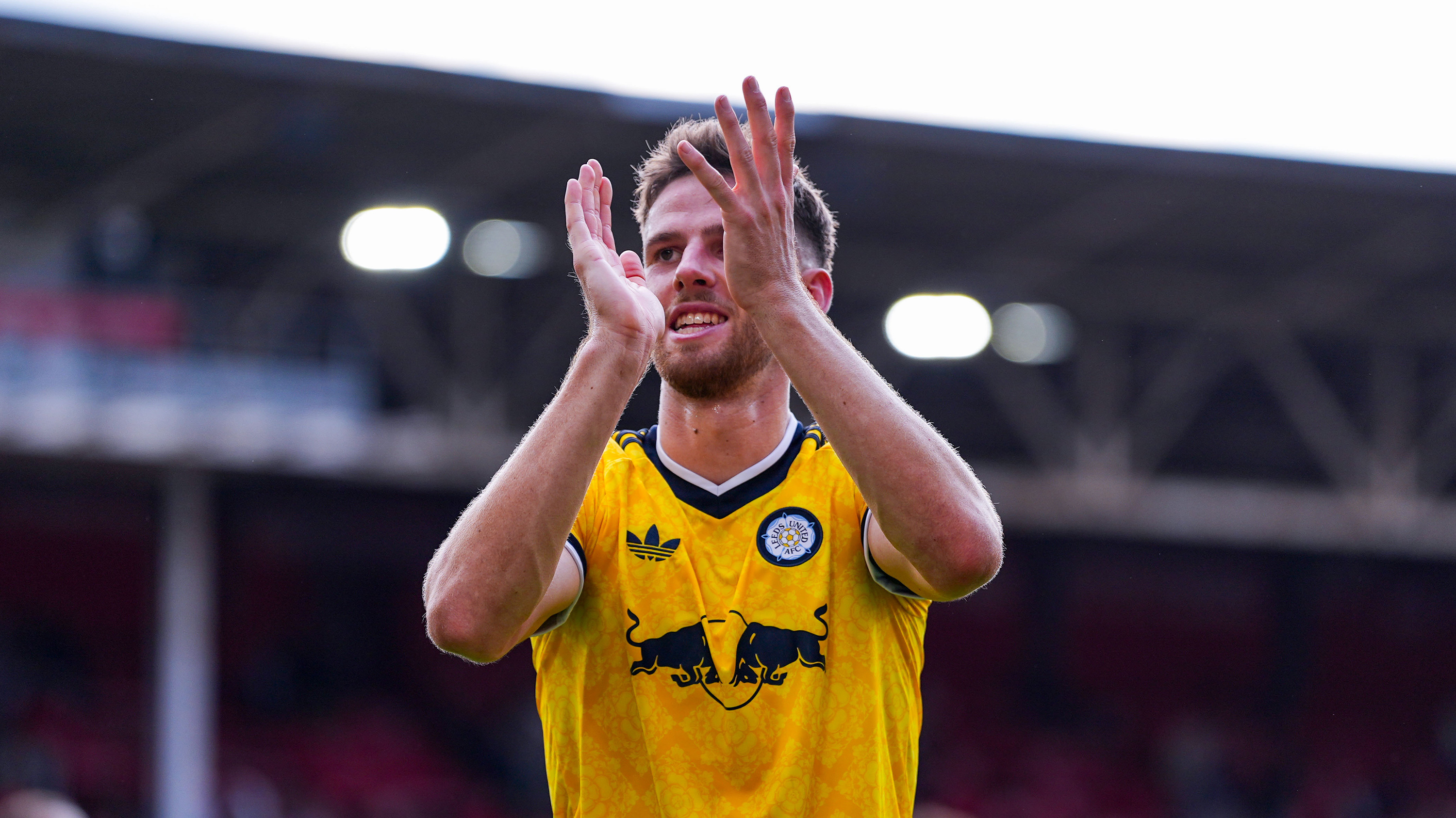 Anton Stach Nottingham Forest Aug 26 Post-Match Clapping