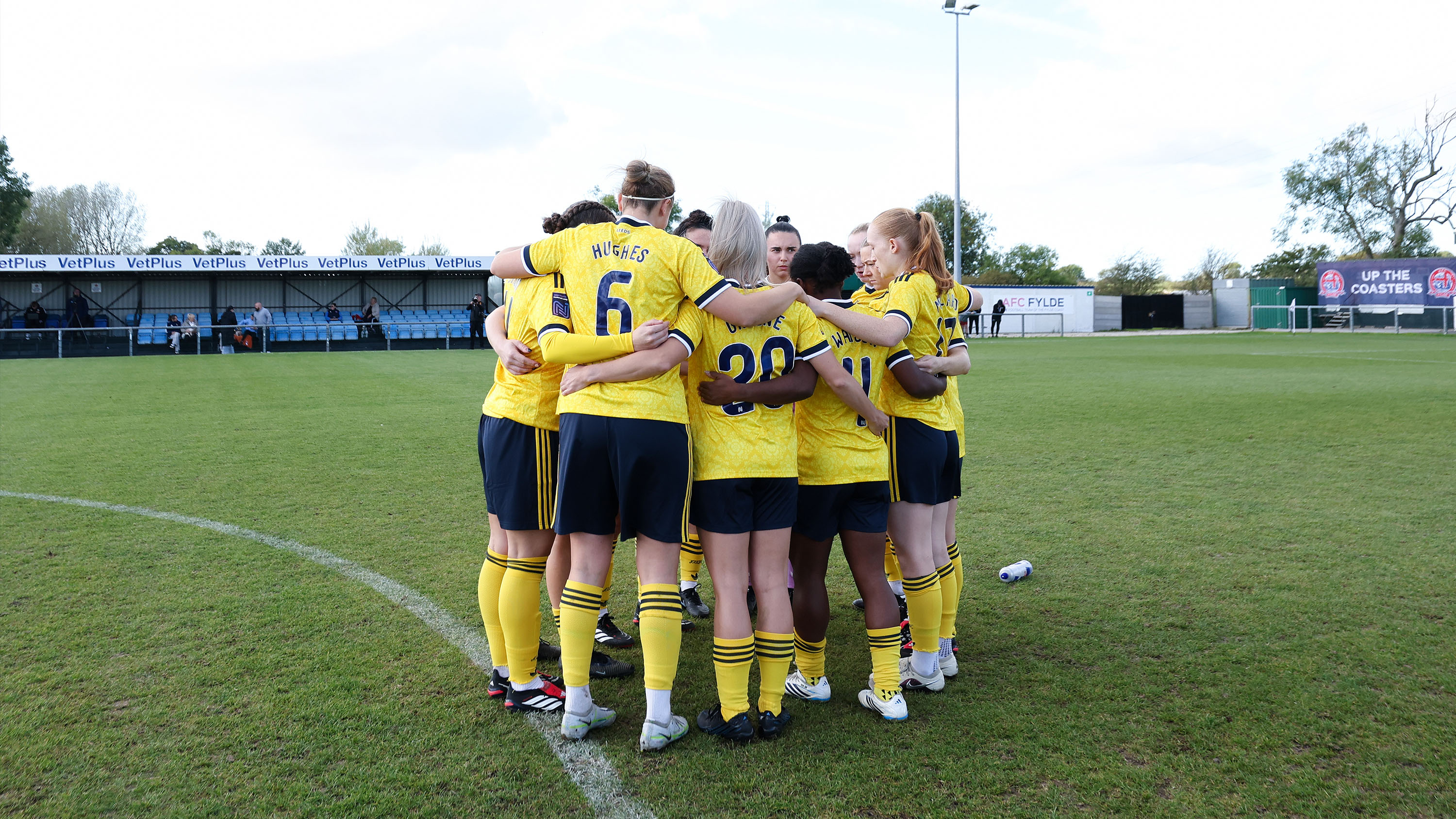 Huddle Fylde (A) Oct 18 Cover 