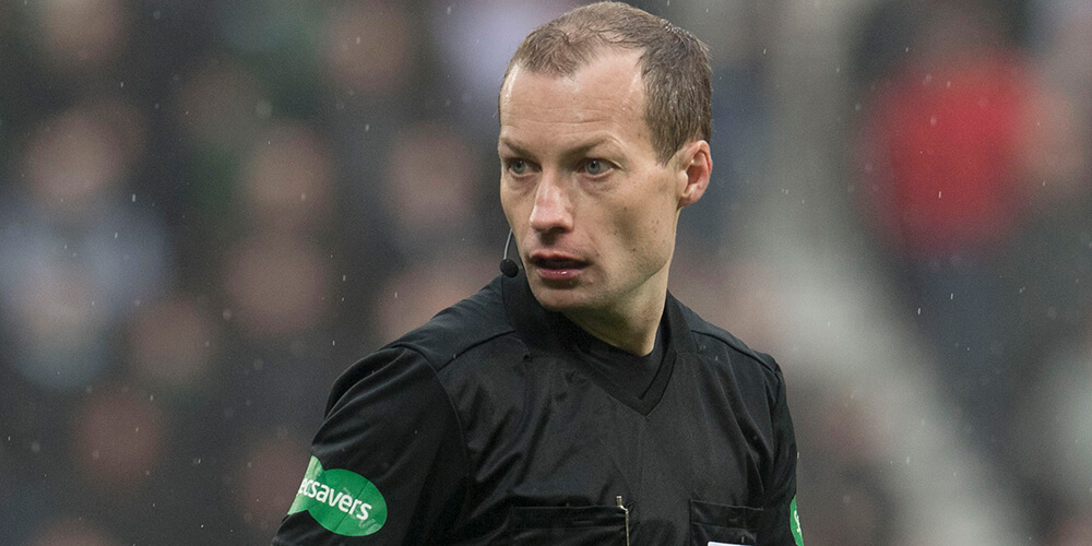 Image: Collum to referee Scottish Cup final [Migrated]