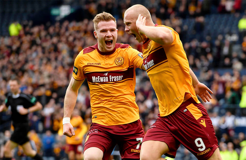 Image: Motherwell cruise into the Final [Migrated]