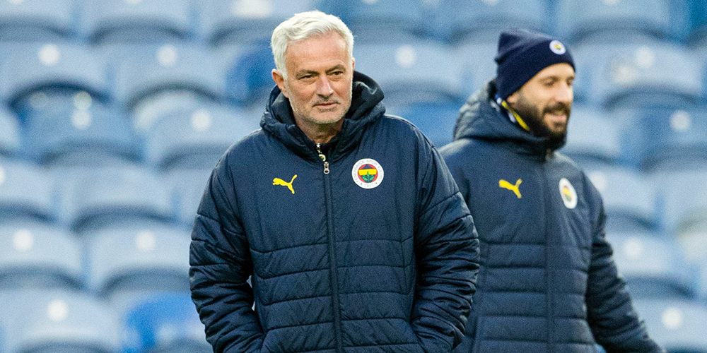 Image: UEFA Pro-Licence Spotlight: Jose Mourinho delivers coaching masterclass to cohort ahead of gr