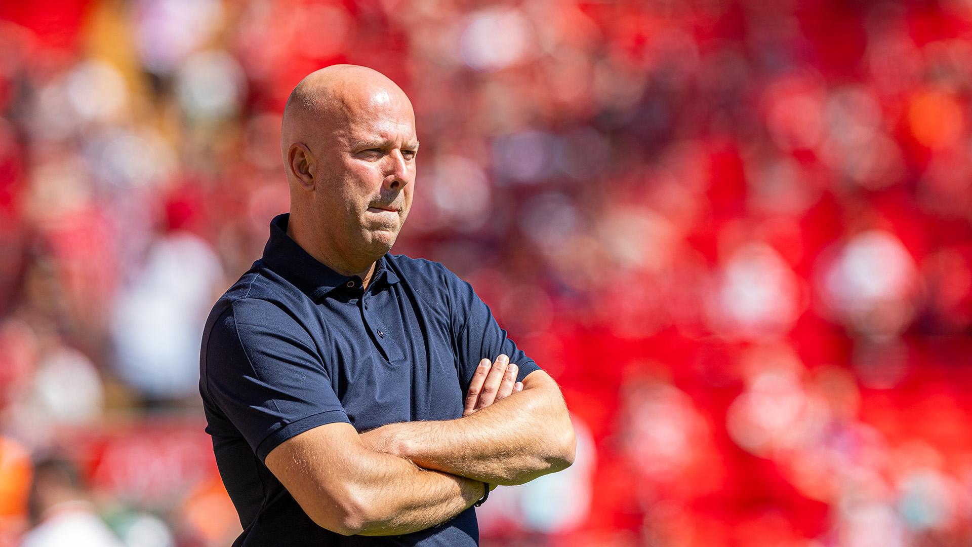 Arne Slot: We're trying to find a balance between chaos and possession