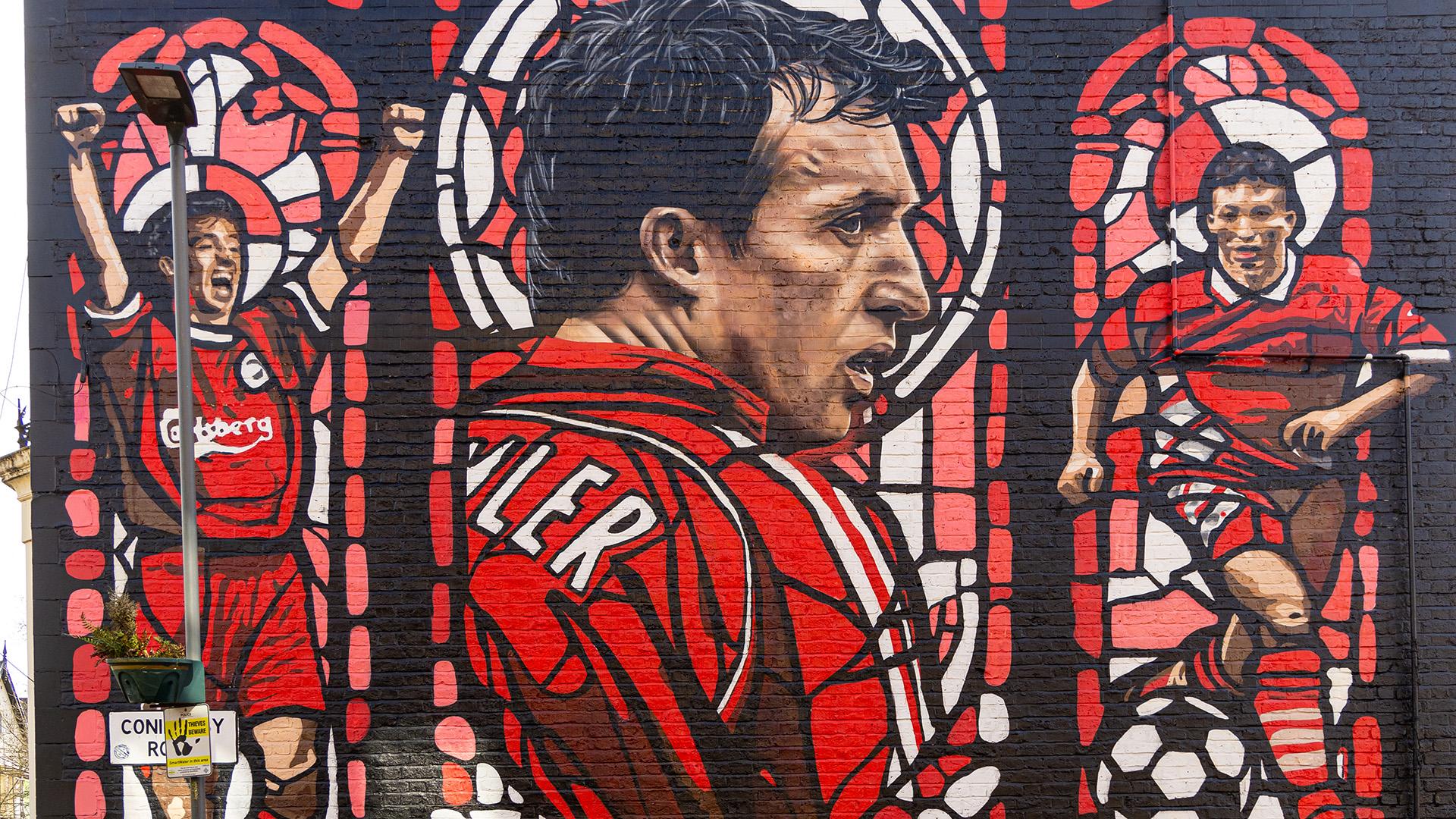 Mural tribute to Reds legend Robbie Fowler unveiled in Anfield