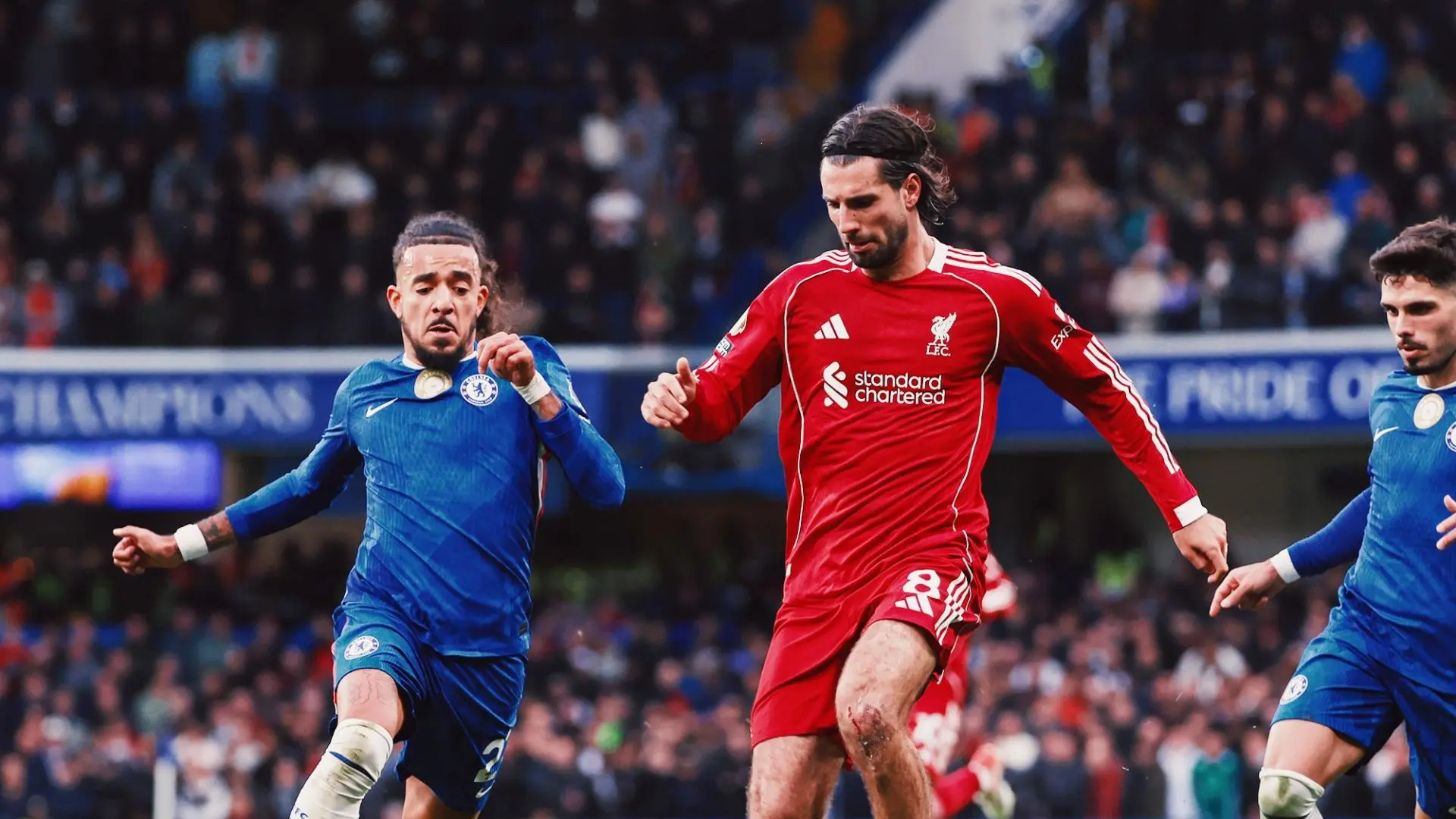 Liverpool lose at Chelsea through stoppage-time winner