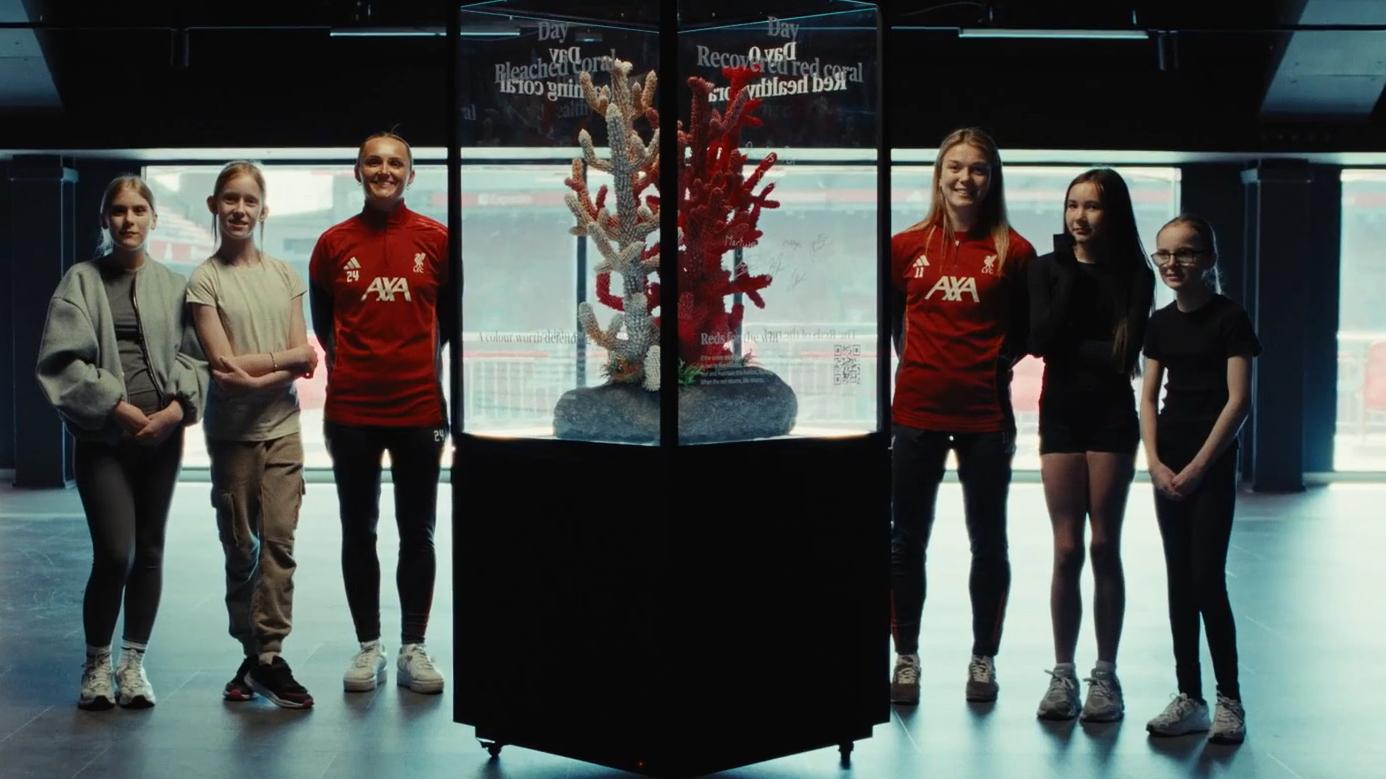 LFC stars surprise local pupils to discuss coral conservation for World Oceans Day