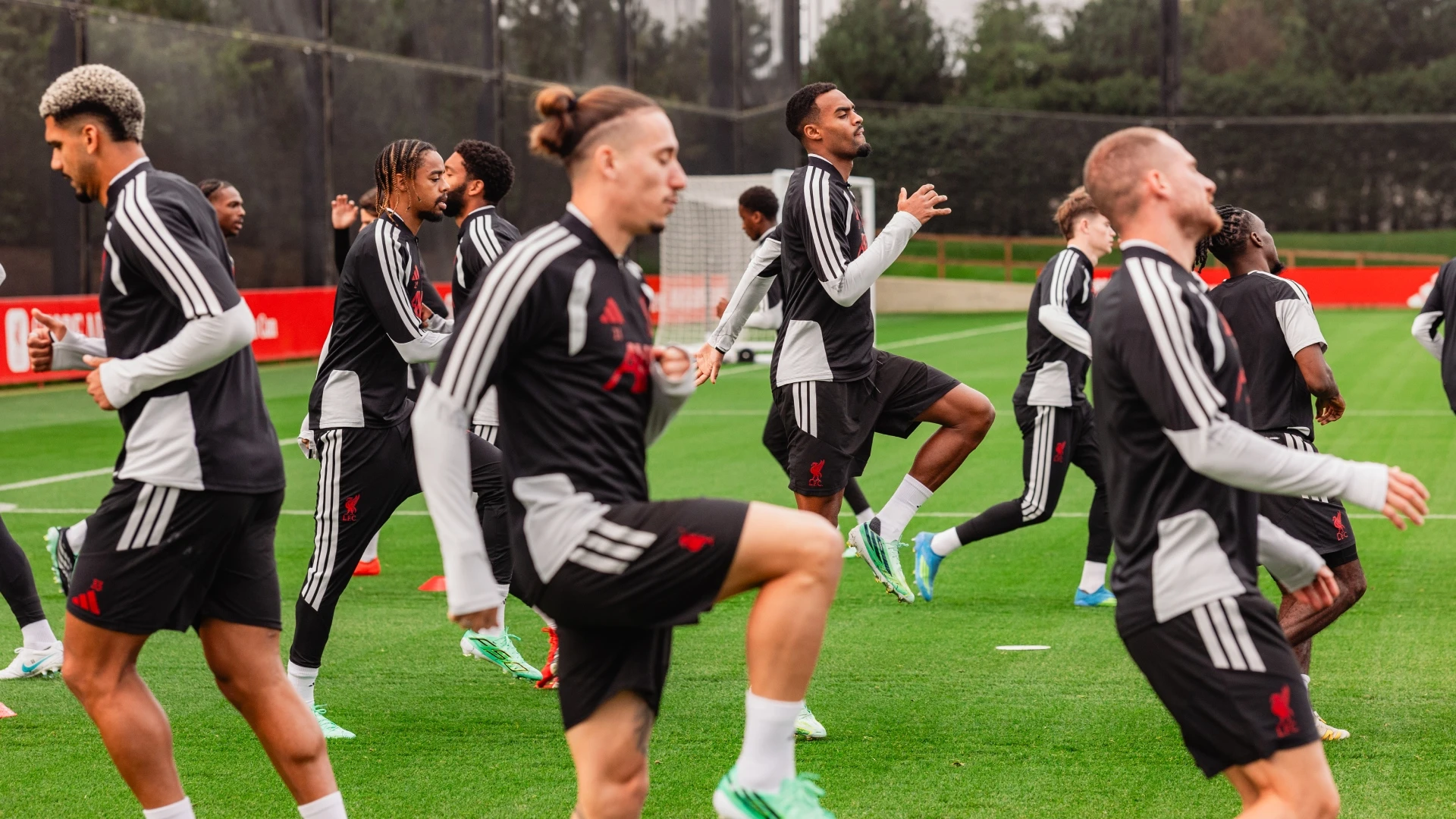 lfc-man-city-team-news-091026
