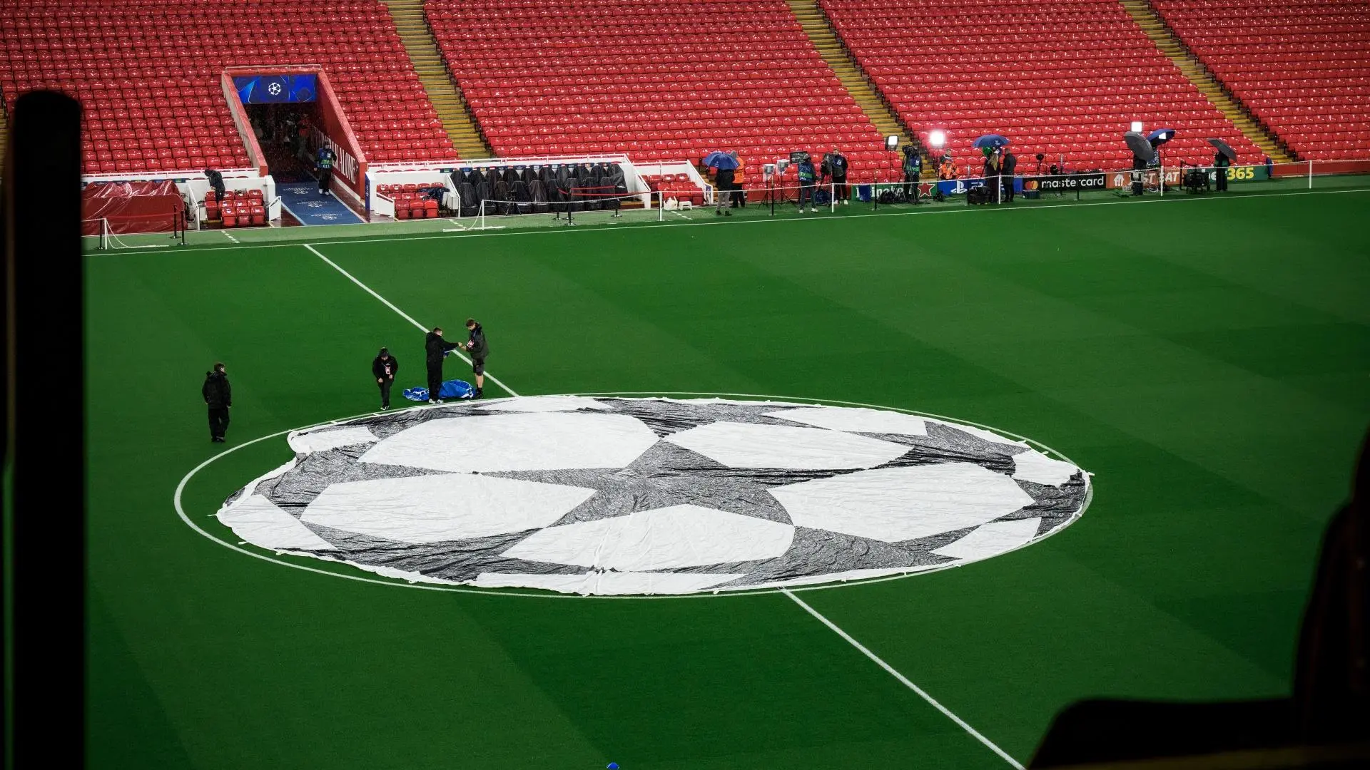 Liverpool v PSV Eindhoven: TV channels, live coverage and highlights guide