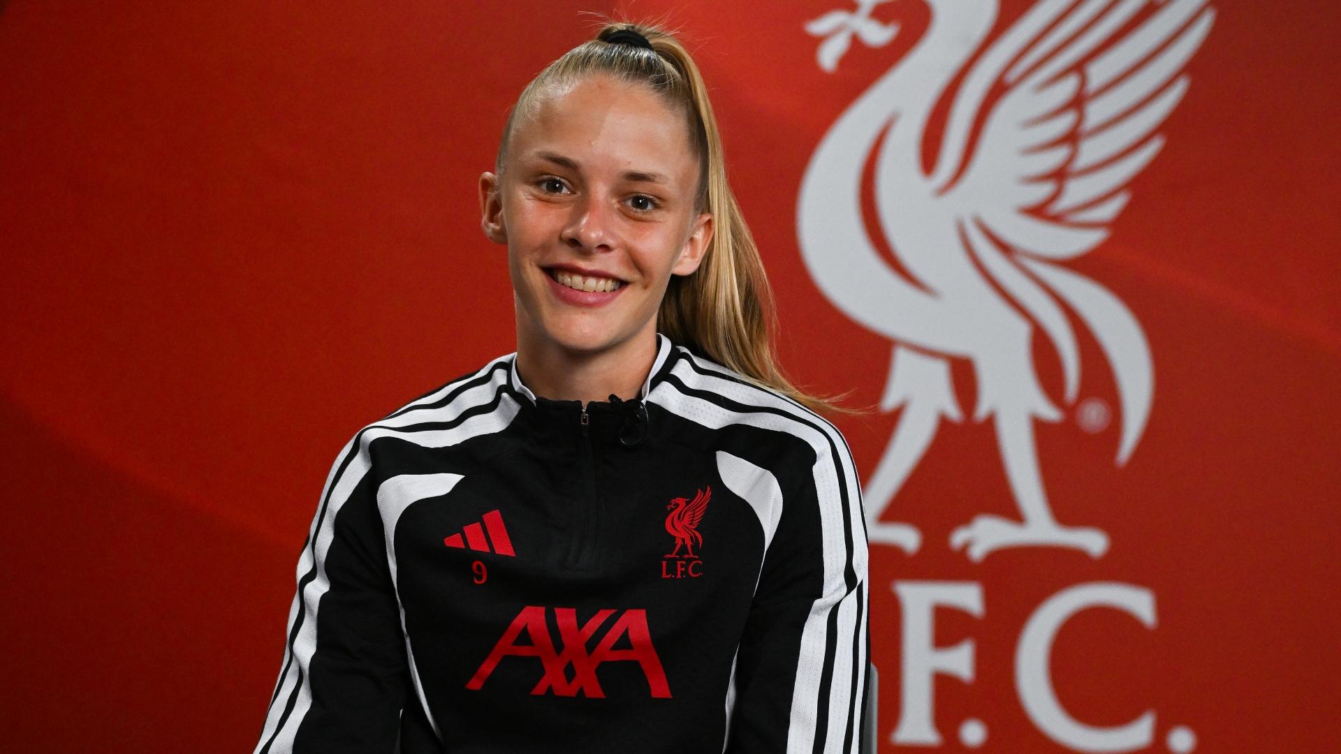 'I'm very proud to be here' - Vivien Endemann's first interview at LFC Women