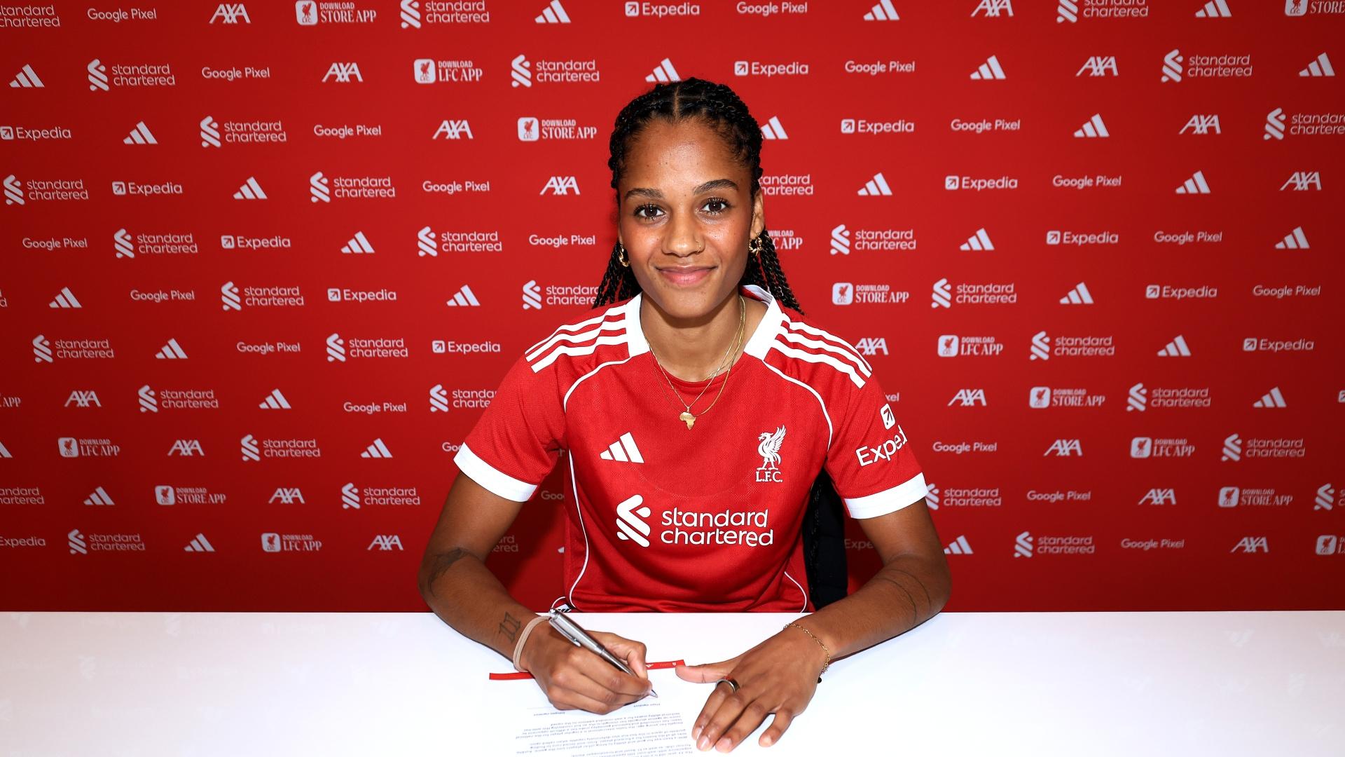 Liverpool FC Women complete signing of Aurélie Csillag