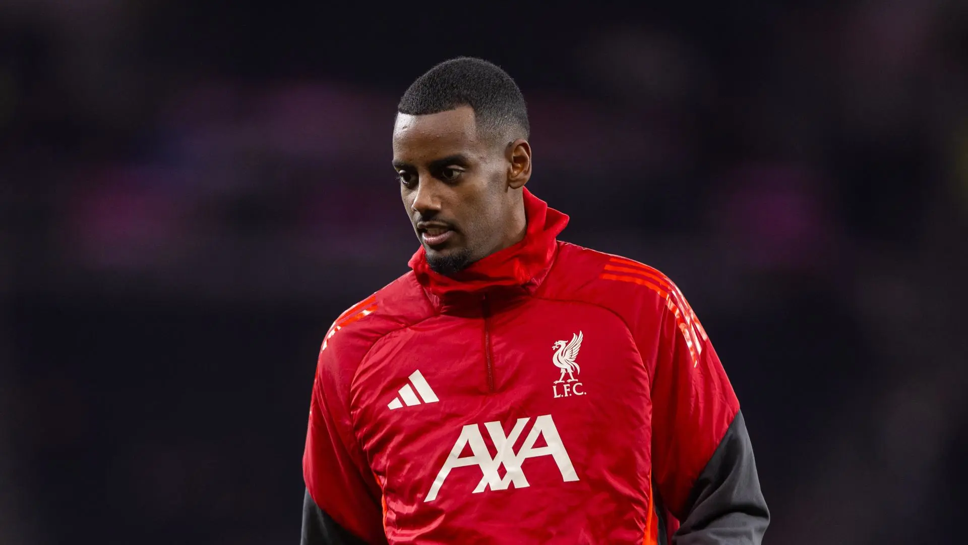Alexander Isak sends message after injury: 'I will work hard to be back'