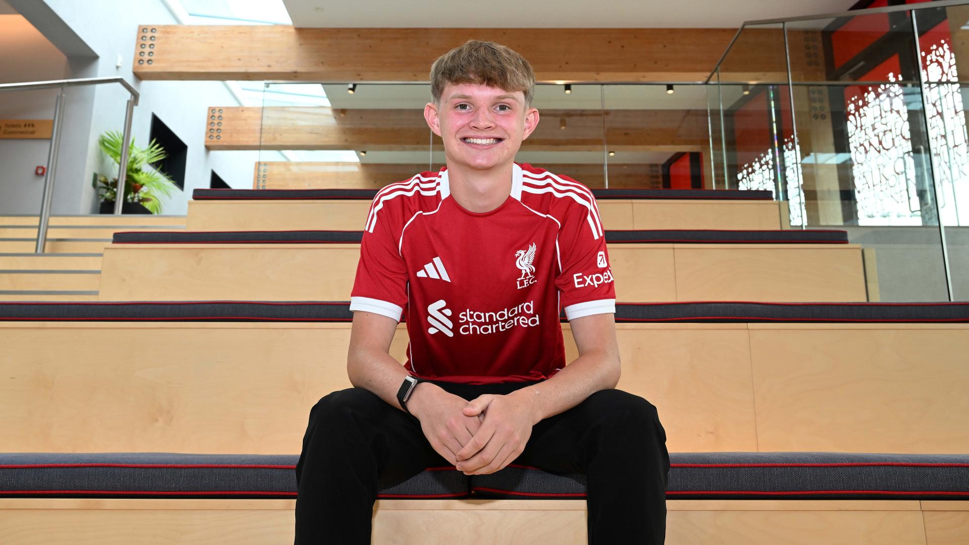 Will Wright completes transfer to Liverpool