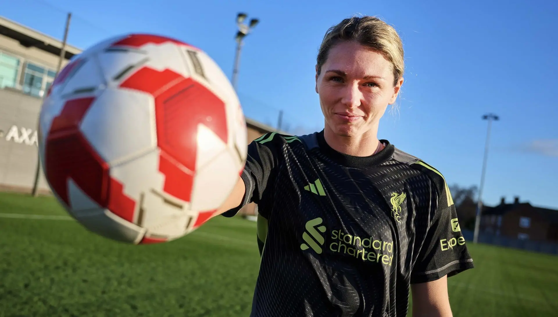 Signing gallery: Jennifer Falk seals loan switch to LFC Women