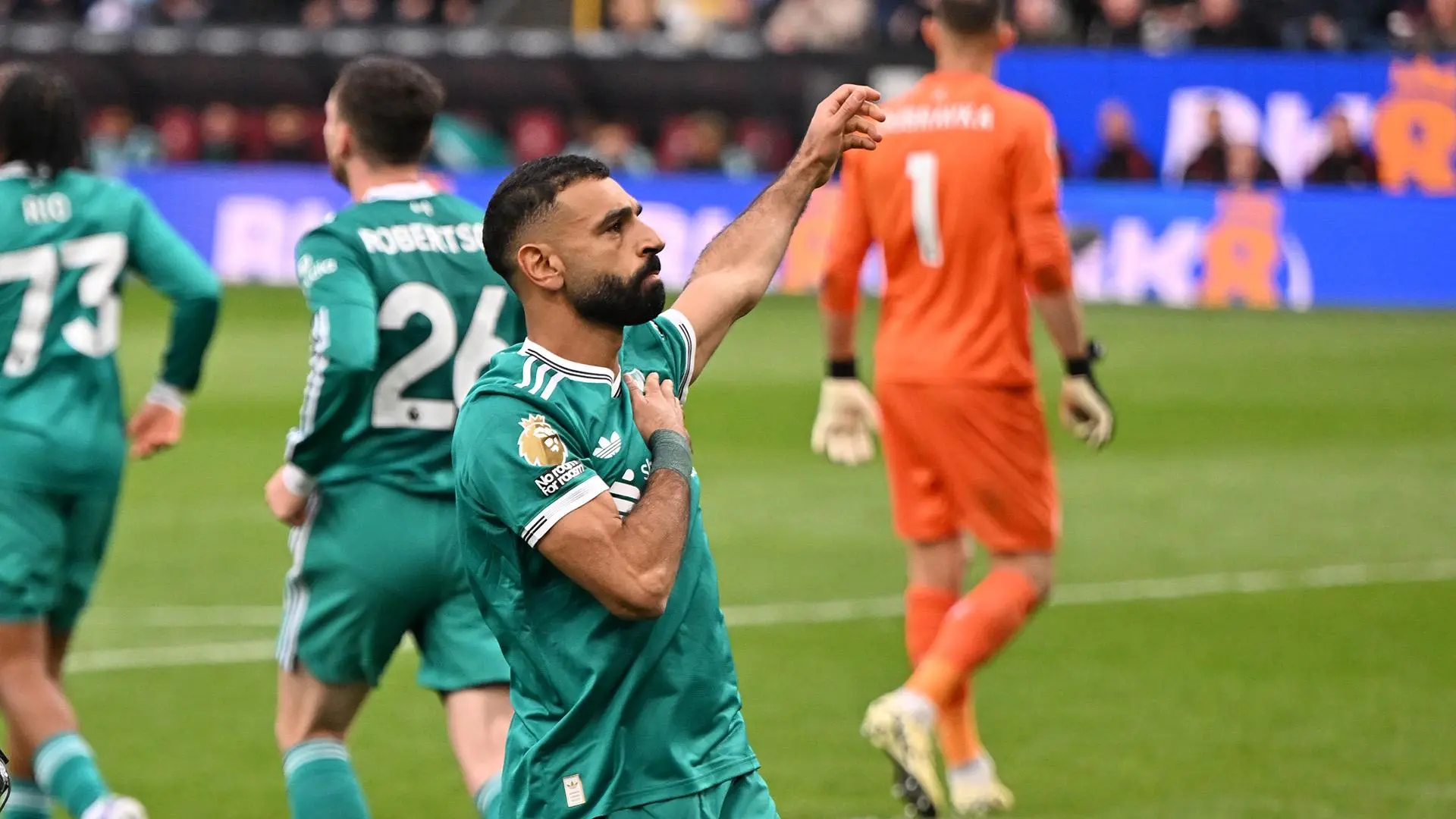 Mo Salah takes fourth place outright on Premier League all-time scorers list