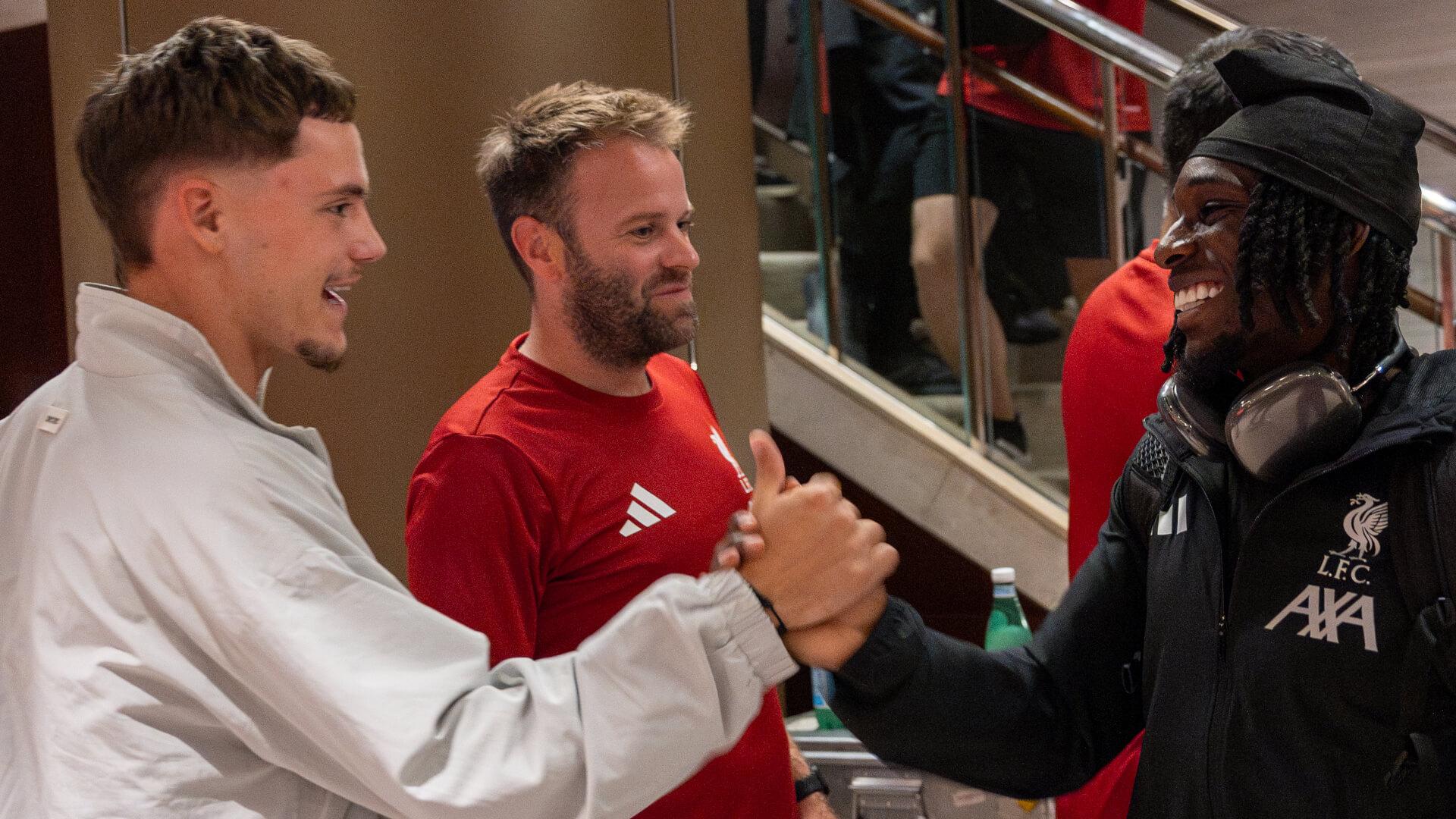 Florian Wirtz arrives in Chicago to re-join Liverpool squad