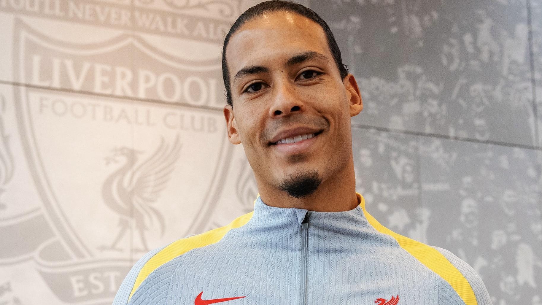 Virgil van Dijk presented with 2024 FIFPRO World11 award