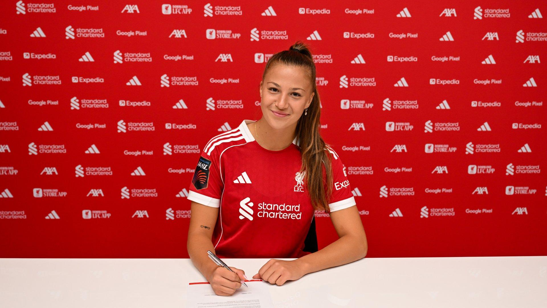 LFC Women sign Barcelona midfielder Emilia Szymczak on loan