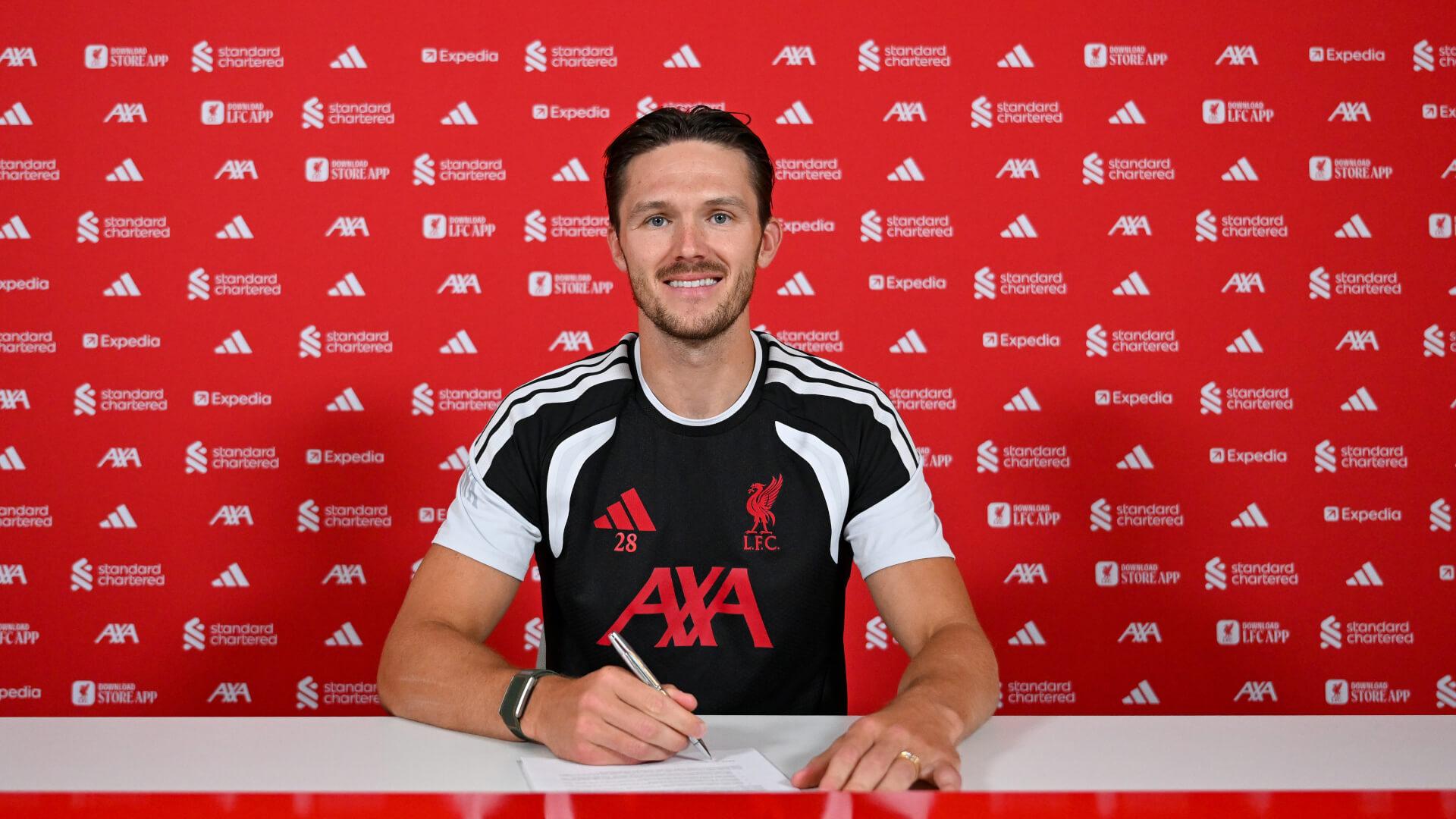 Freddie Woodman signs new contract with Liverpool FC
