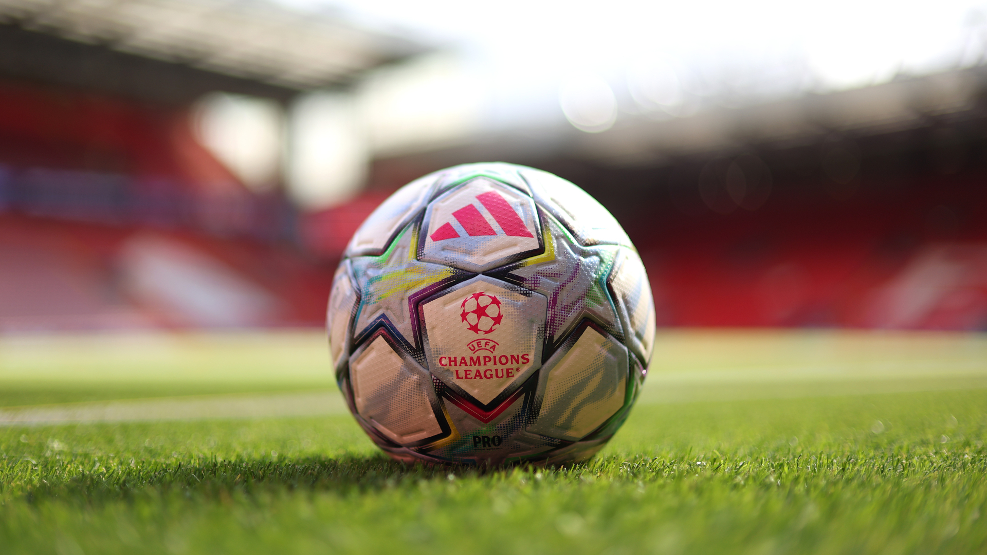 lfc-champions-league-ball-151026