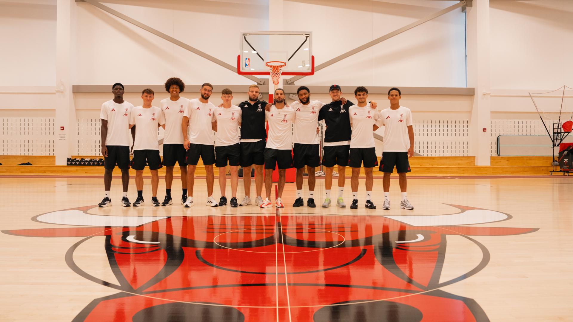 Photos: Liverpool players make visit to the home of the Chicago Bulls