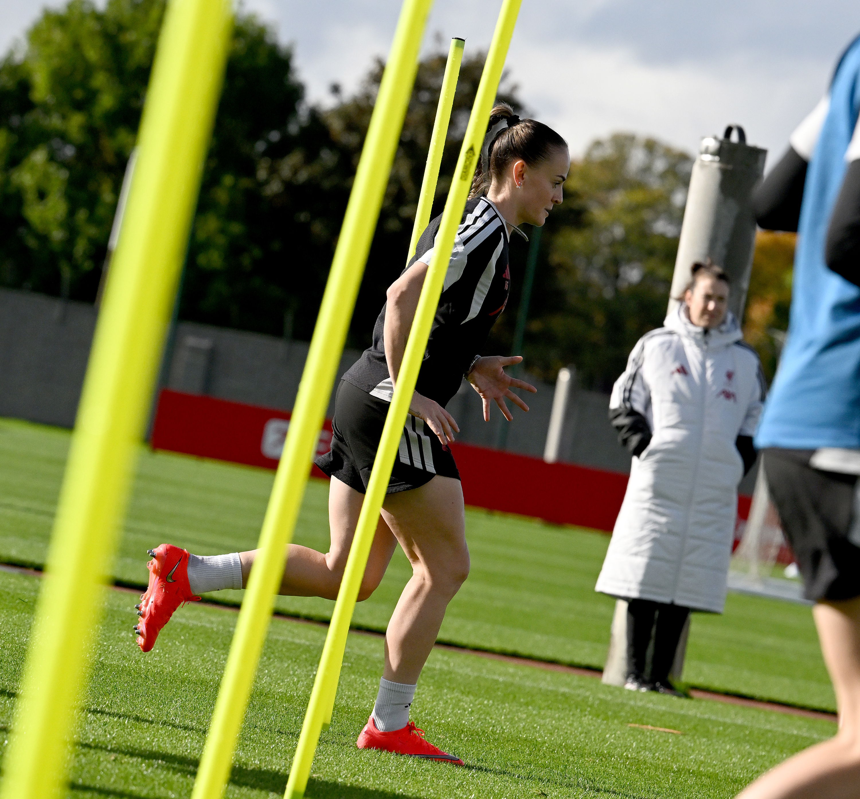 Women training photo - 16/10/2026 (14)