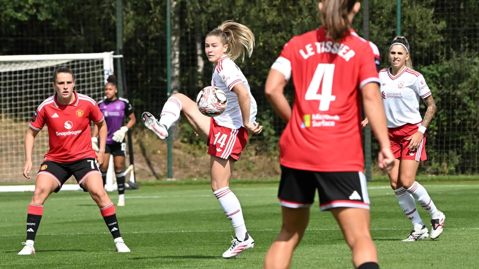 Women's friendly highlights: Manchester United 1-2 Liverpool