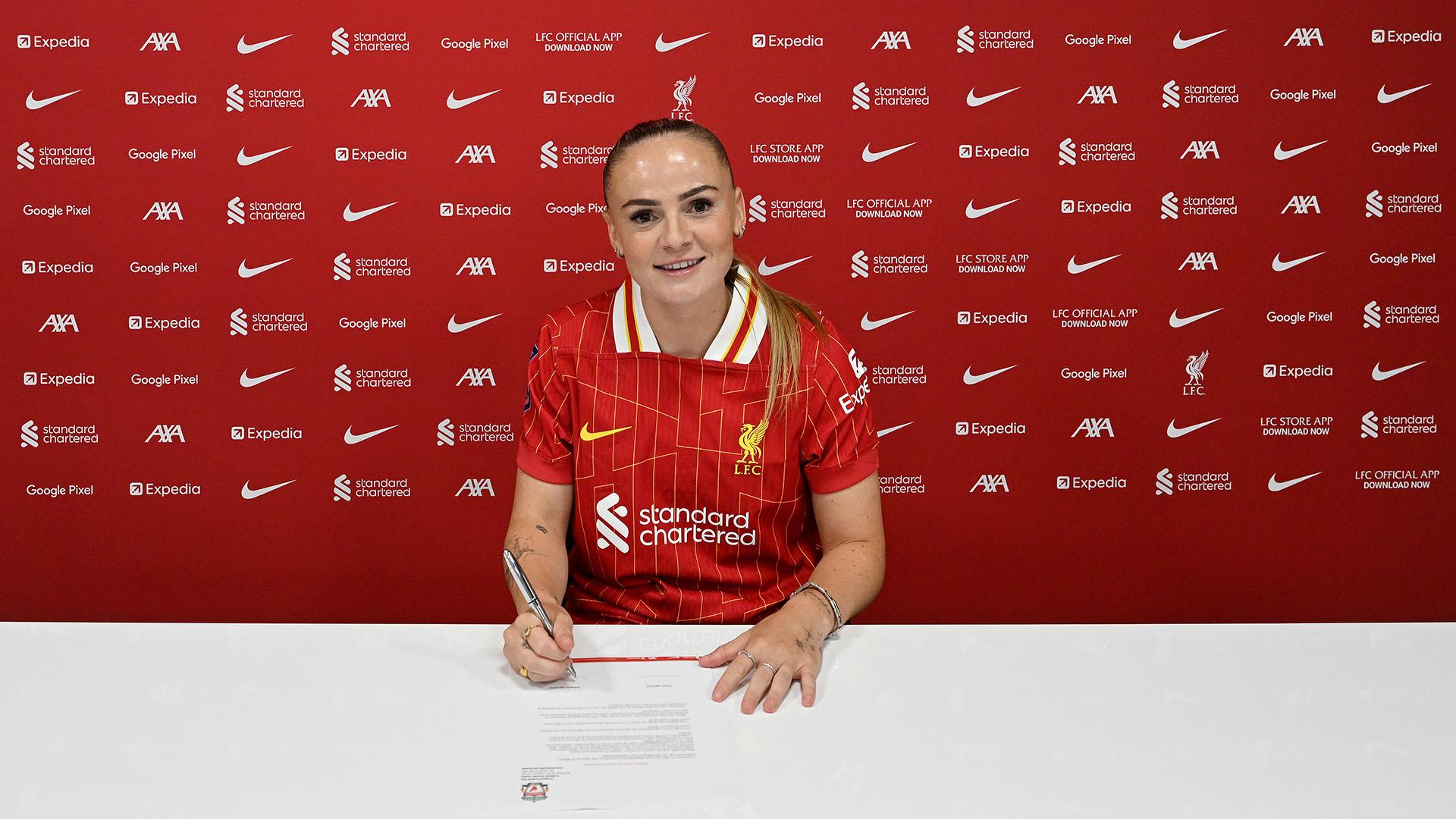 Lily Woodham completes transfer to LFC Women