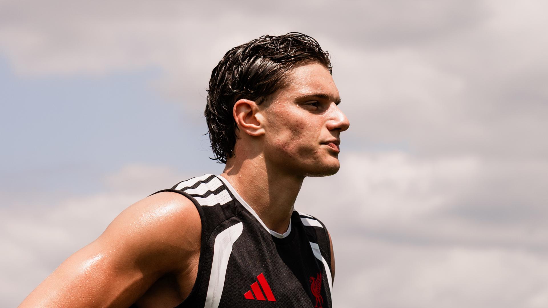 Giovanni Leoni interview: 'I knew it was ACL and asked why me? Now there's light at the end of the tunnel'