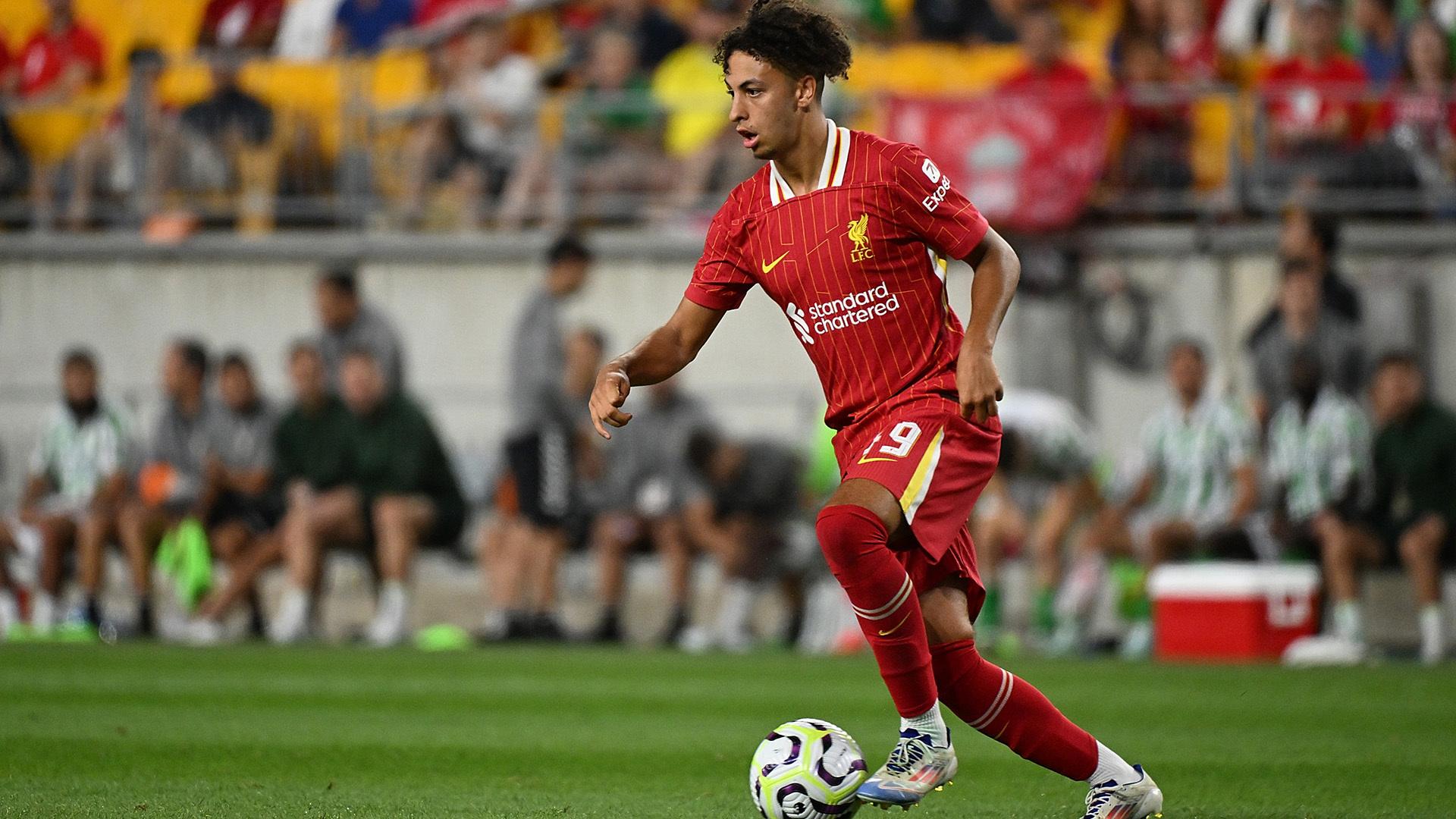 Kaide Gordon completes loan switch to Norwich City