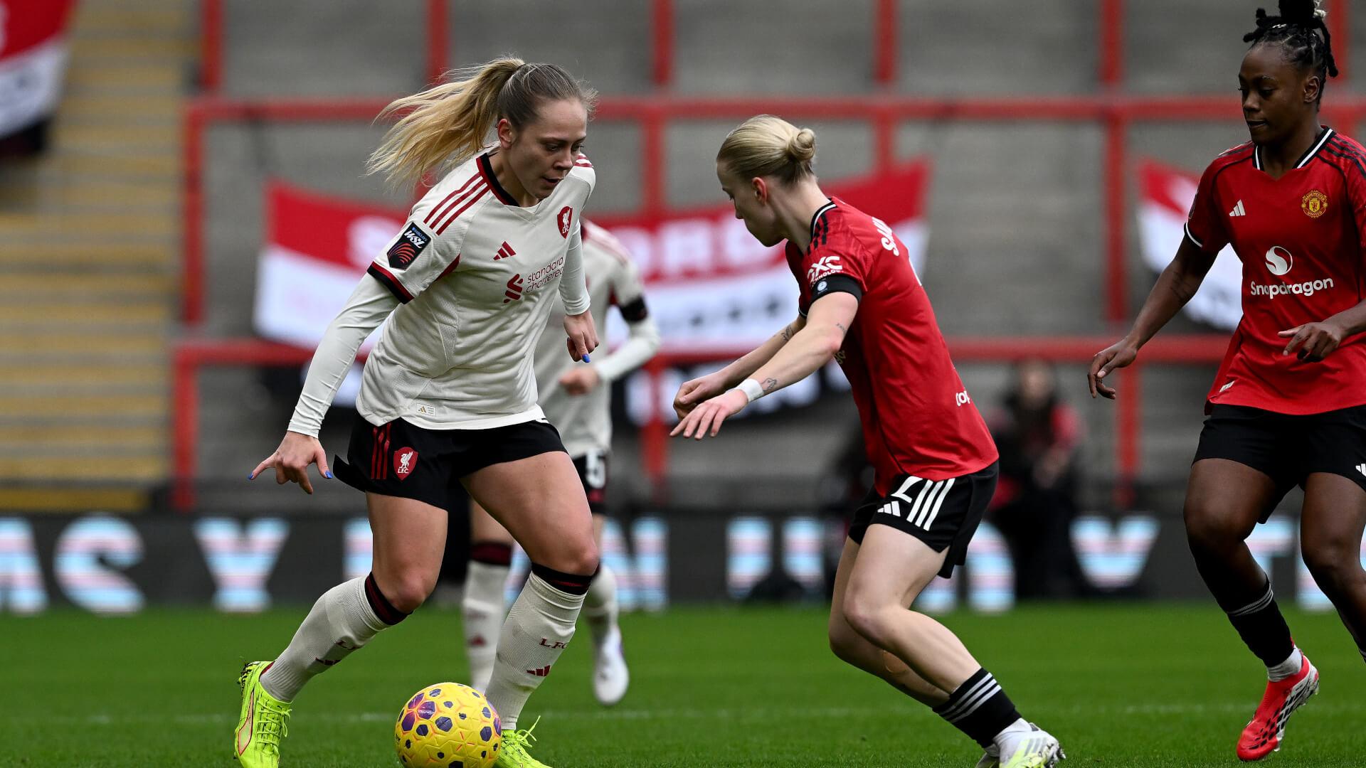 Liverpool suffer WSL defeat away at Manchester United